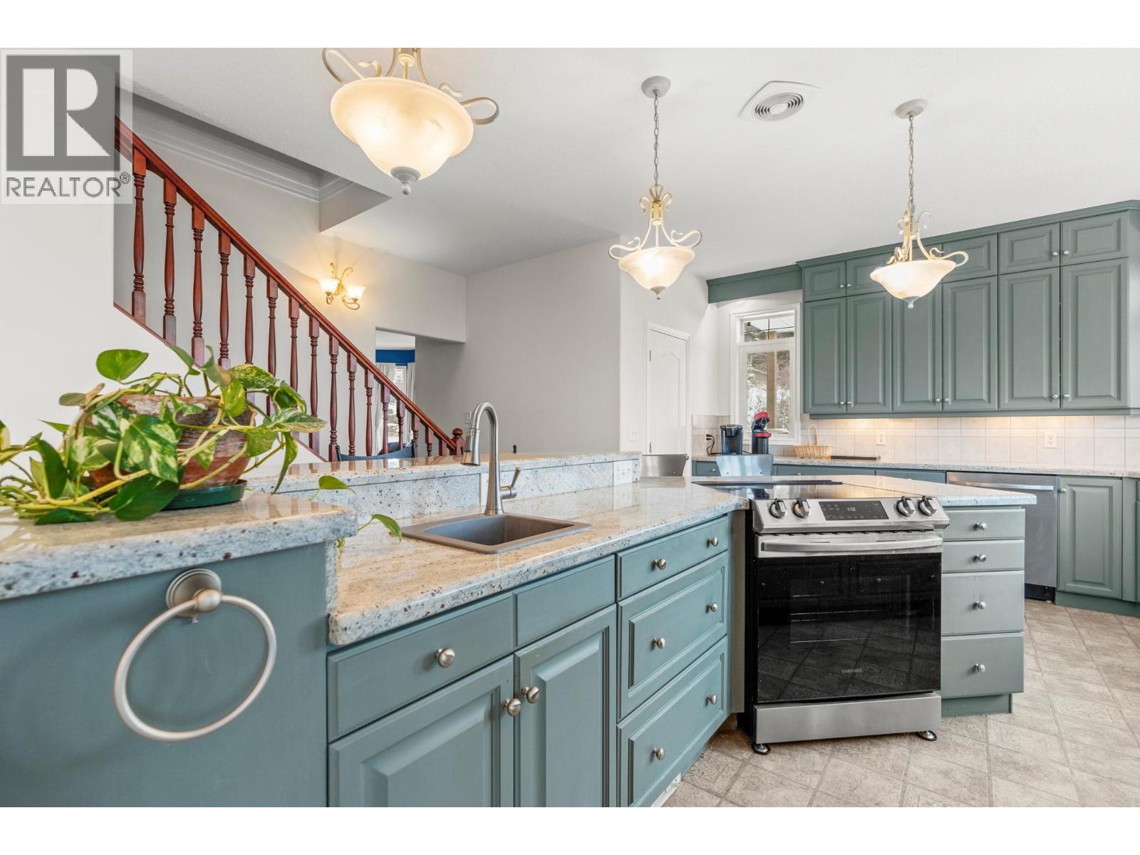 5475/5477 Kingsview Road, Vernon, British Columbia  V1B 3J5 - Photo 20 - 10379277