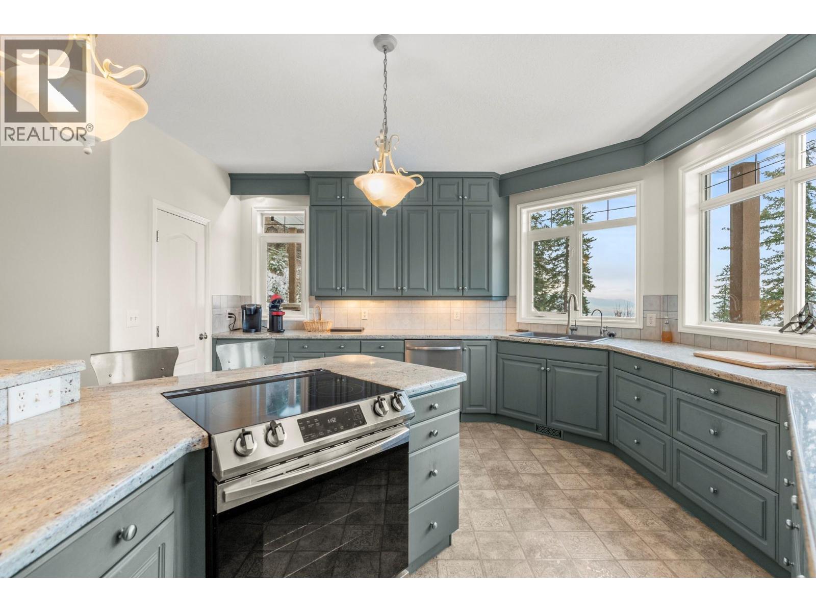 5475/5477 Kingsview Road, Vernon, British Columbia  V1B 3J5 - Photo 22 - 10379277