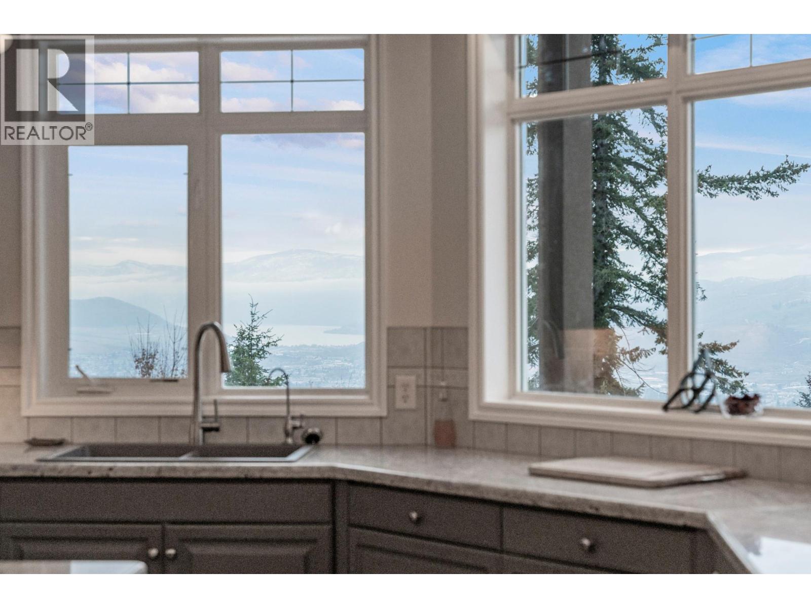 5475/5477 Kingsview Road, Vernon, British Columbia  V1B 3J5 - Photo 24 - 10379277