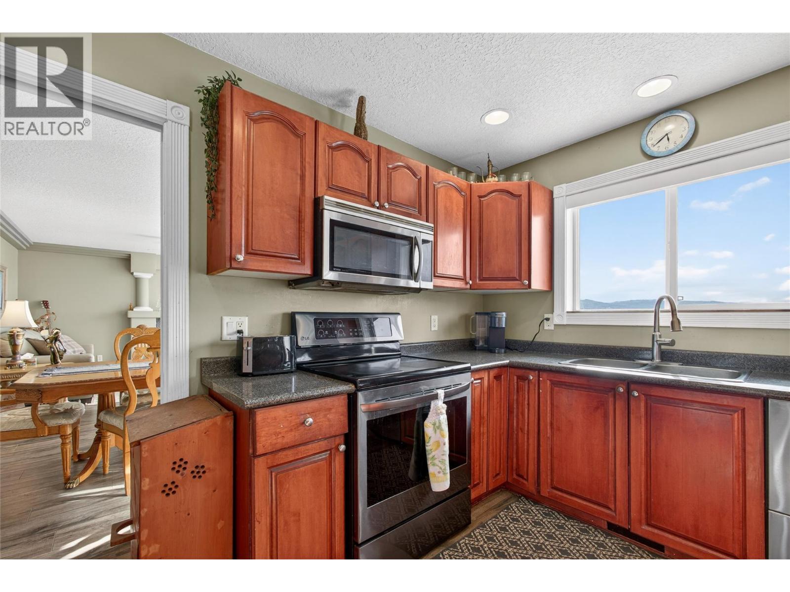 1562 Longley Crescent, Kelowna, British Columbia  V1P 1M9 - Photo 11 - 10378730