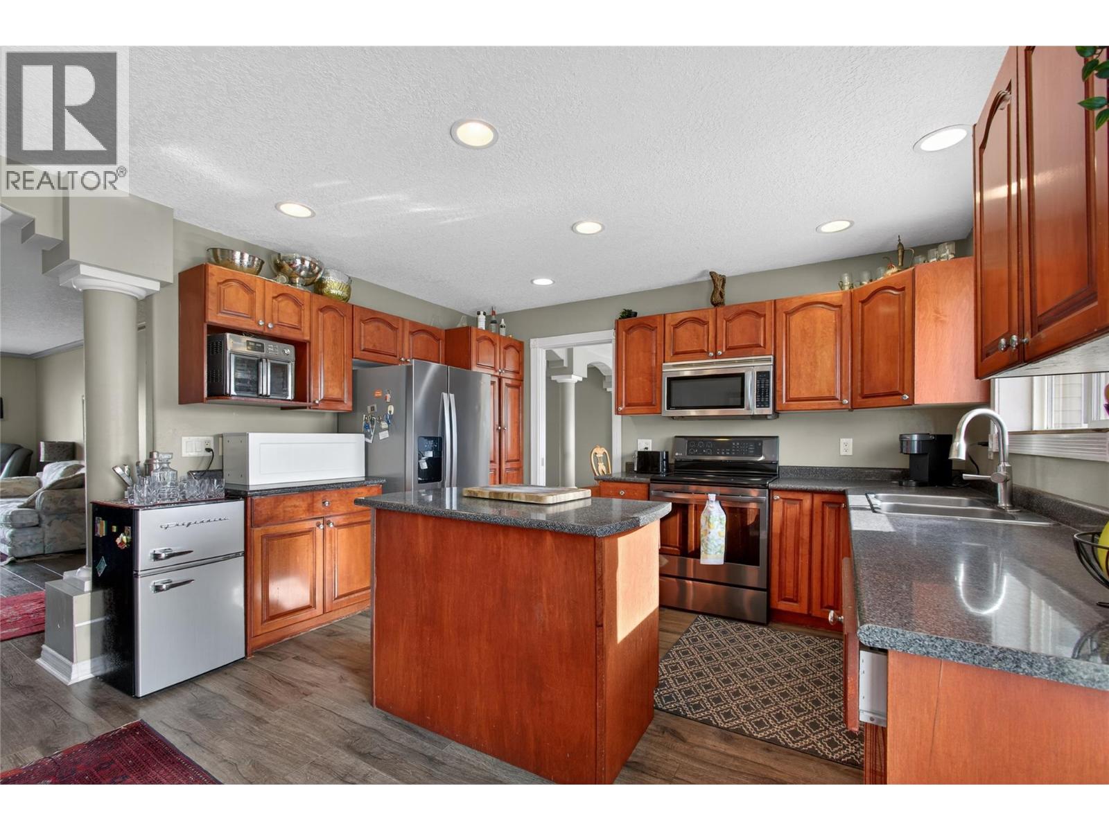 1562 Longley Crescent, Kelowna, British Columbia  V1P 1M9 - Photo 8 - 10378730