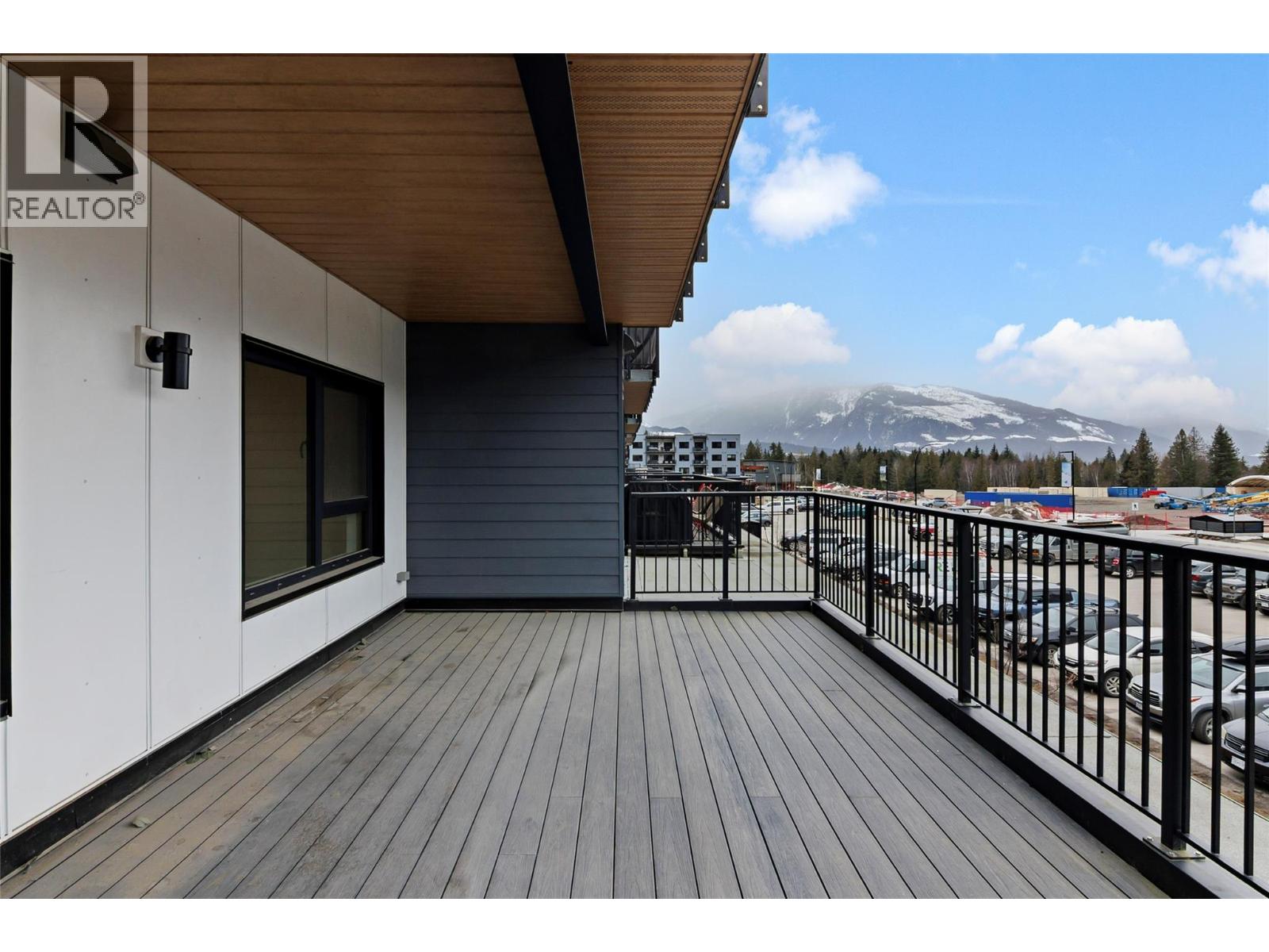 1701 Coursier Avenue Unit# 2204, Revelstoke, British Columbia  V0E 2S3 - Photo 2 - 10378495
