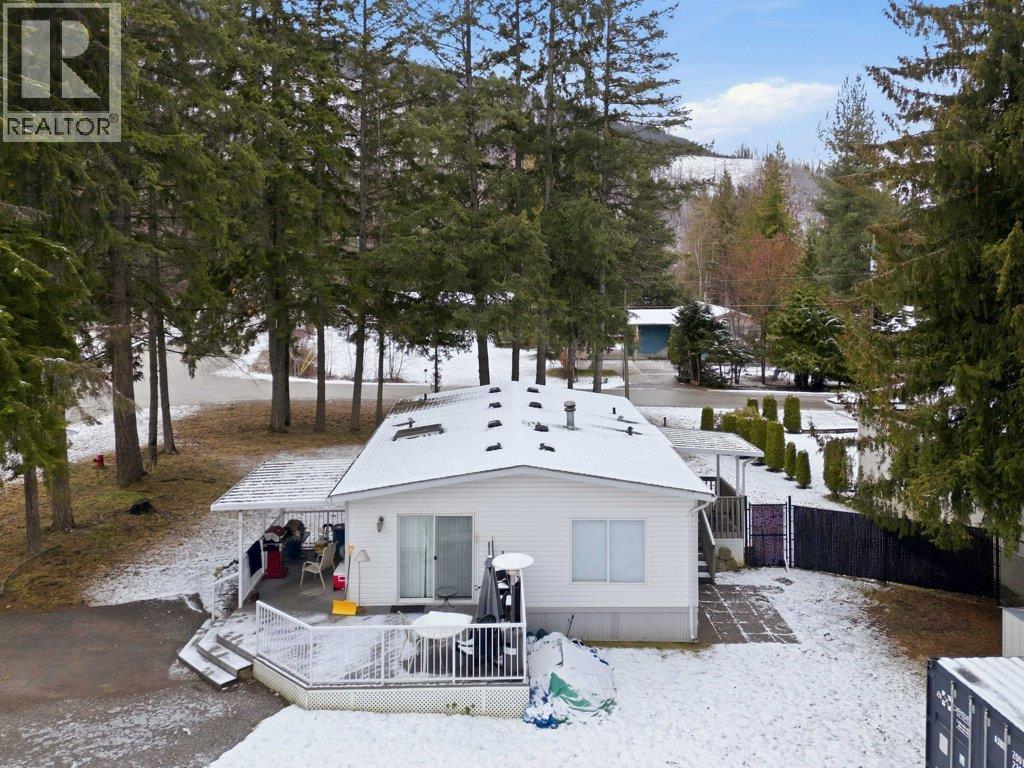 1 Wolfe Street, Sicamous, British Columbia  V0E 2V1 - Photo 21 - 10379041