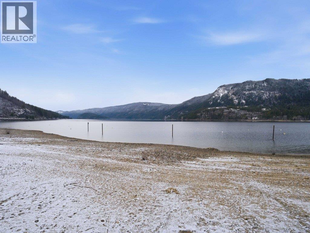 1 Wolfe Street, Sicamous, British Columbia  V0E 2V1 - Photo 22 - 10379041