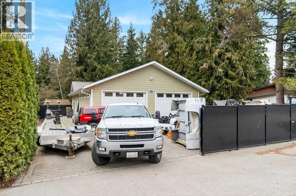 1 Wolfe Street, Sicamous, British Columbia  V0E 2V1 - Photo 5 - 10379041