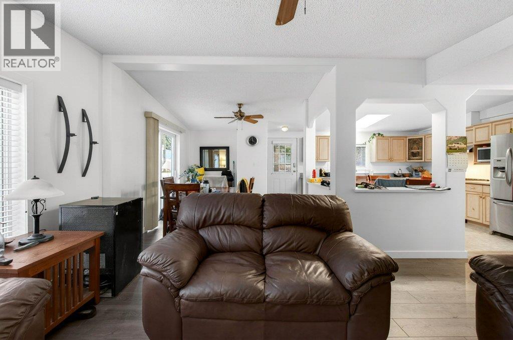 1 Wolfe Street, Sicamous, British Columbia  V0E 2V1 - Photo 59 - 10379041