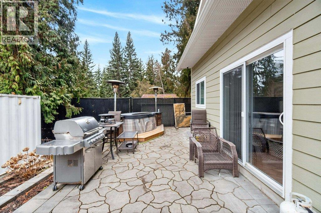 1 Wolfe Street, Sicamous, British Columbia  V0E 2V1 - Photo 7 - 10379041
