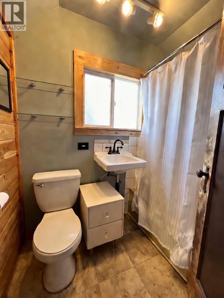 178 Columbia Avenue, Castlegar, British Columbia  V1N 1A9 - Photo 17 - 10379146