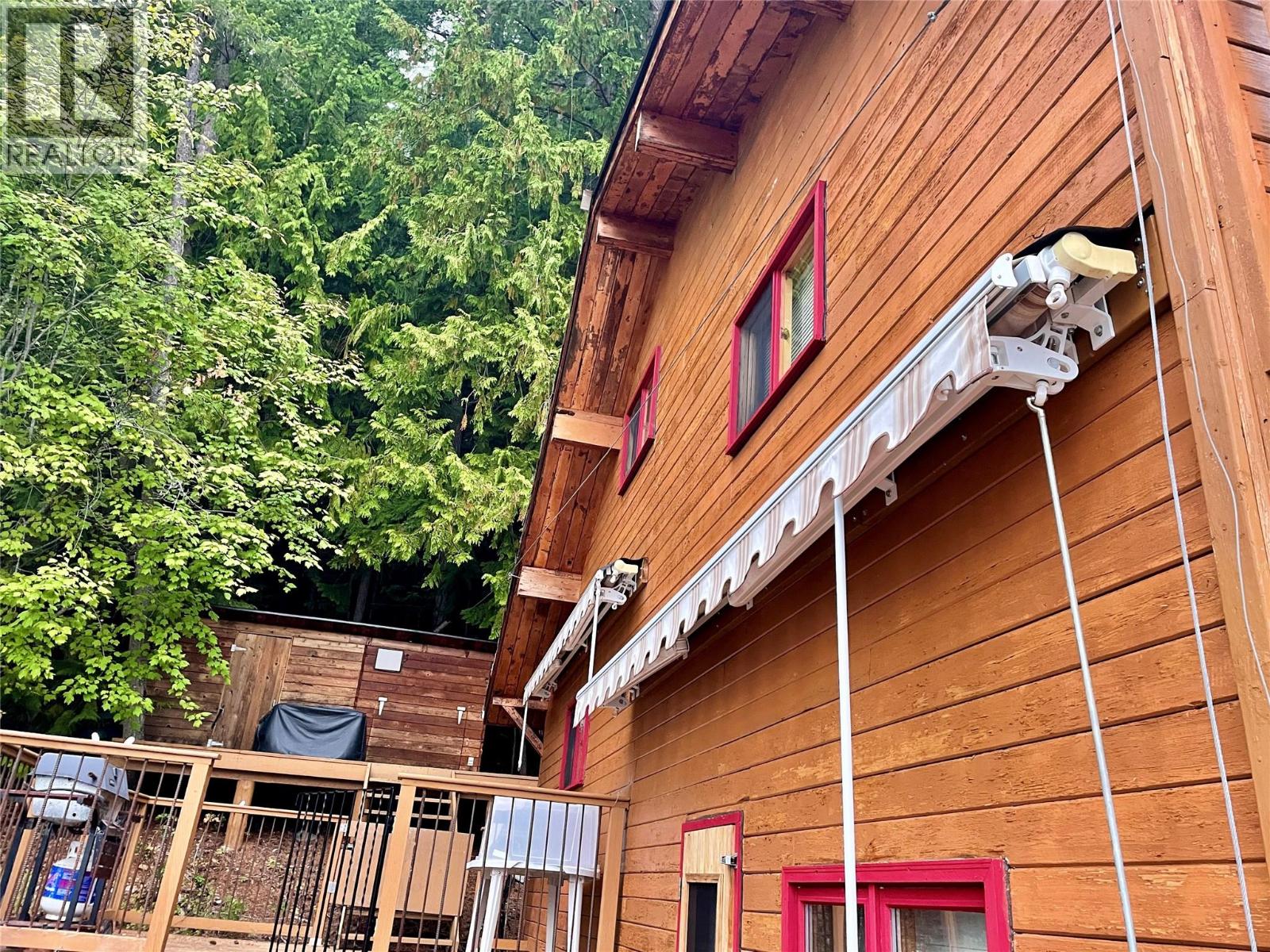 31 Lime Cliffs Beach, Sicamous, British Columbia  V0E 2V0 - Photo 6 - 10379119