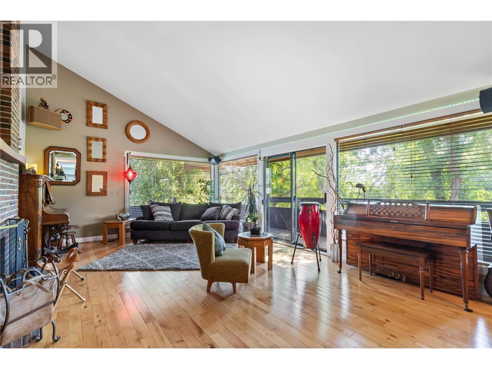 2931 Thacker Drive, West Kelowna, British Columbia  V1Z 1X1 - Photo 8 - 10379040
