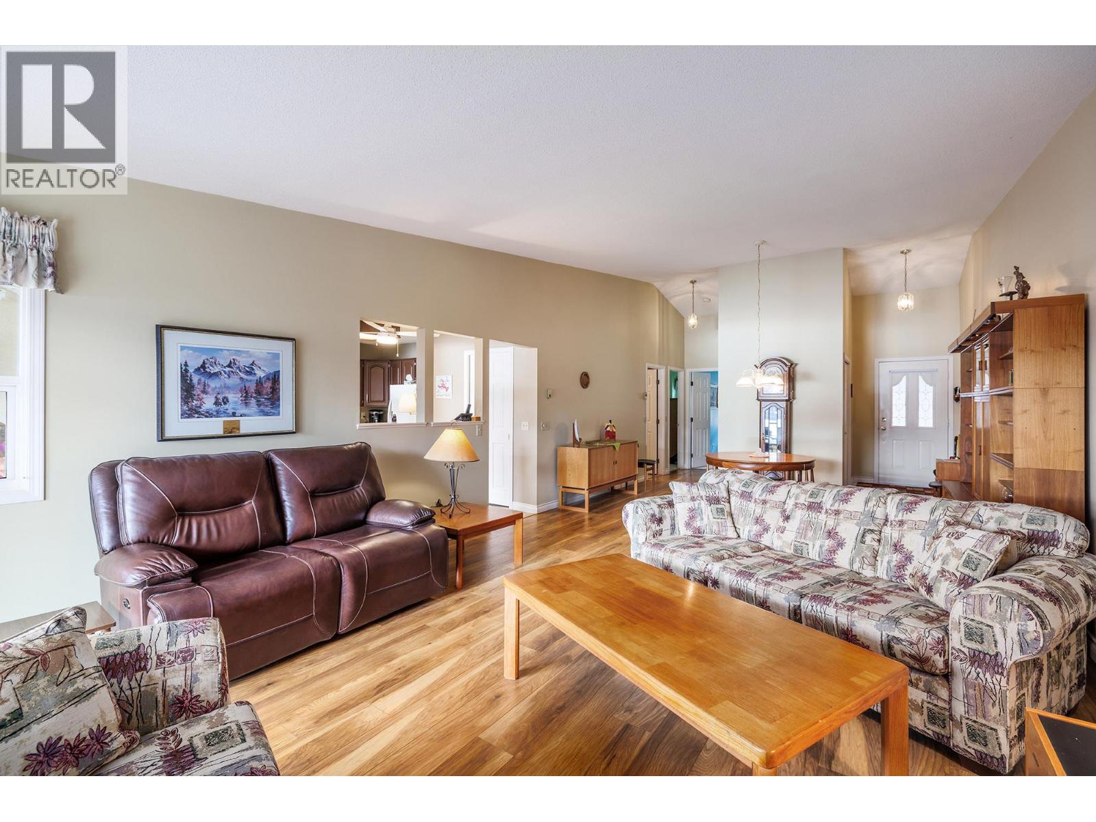 4450 Ponderosa Drive Unit# 202, Peachland, British Columbia  V0H 1X5 - Photo 6 - 10378946