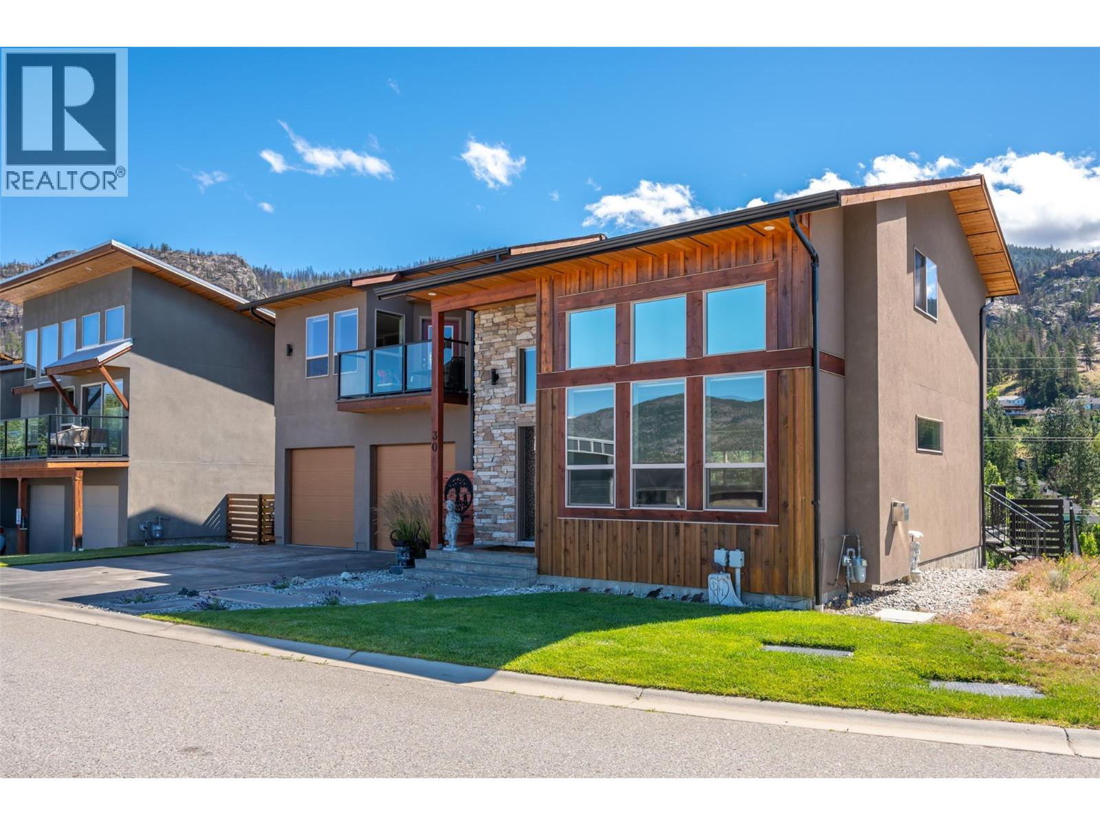 125 Cabernet Drive Unit# 30, Okanagan Falls, British Columbia  V0H 1R3 - Photo 2 - 10378931