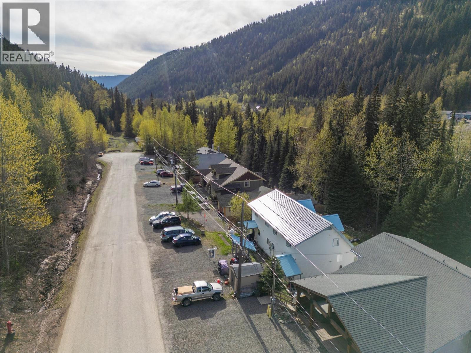 1394 Burfield Drive, Sun Peaks, British Columbia  V0E 5N0 - Photo 1 - 10379316