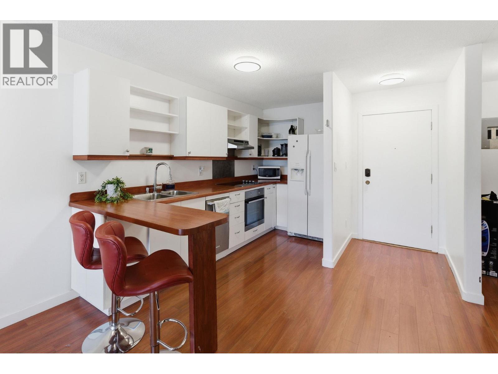 1685 Ufton Court Unit# 310, Kelowna, British Columbia  V1Y 8G7 - Photo 6 - 10378928