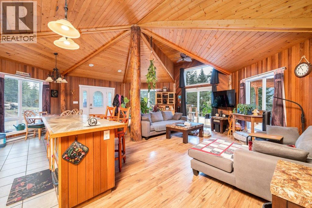 1665 Enderby Mabel Lake Road, Enderby, British Columbia  V0E 1V5 - Photo 12 - 10378918