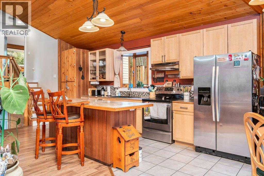 1665 Enderby Mabel Lake Road, Enderby, British Columbia  V0E 1V5 - Photo 8 - 10378918