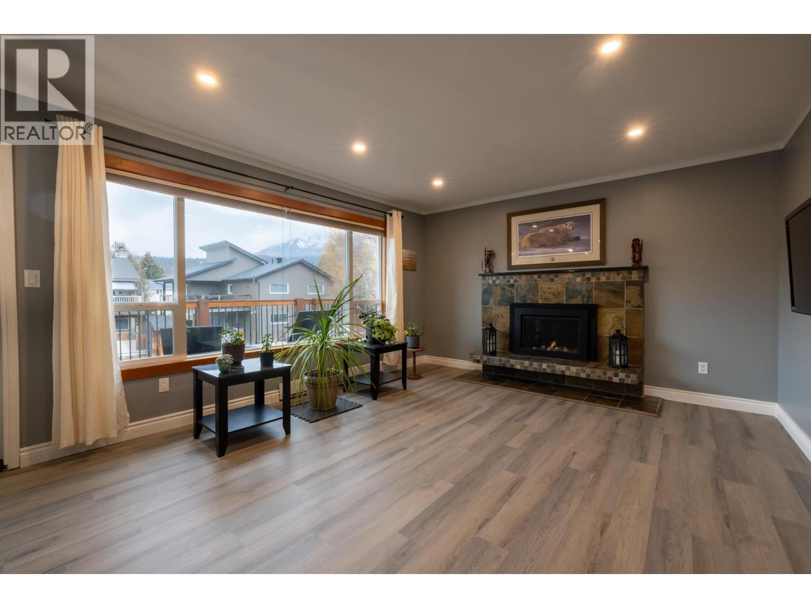 36 Mt Klauer Street, Fernie, British Columbia  V0B 1M3 - Photo 12 - 10378845