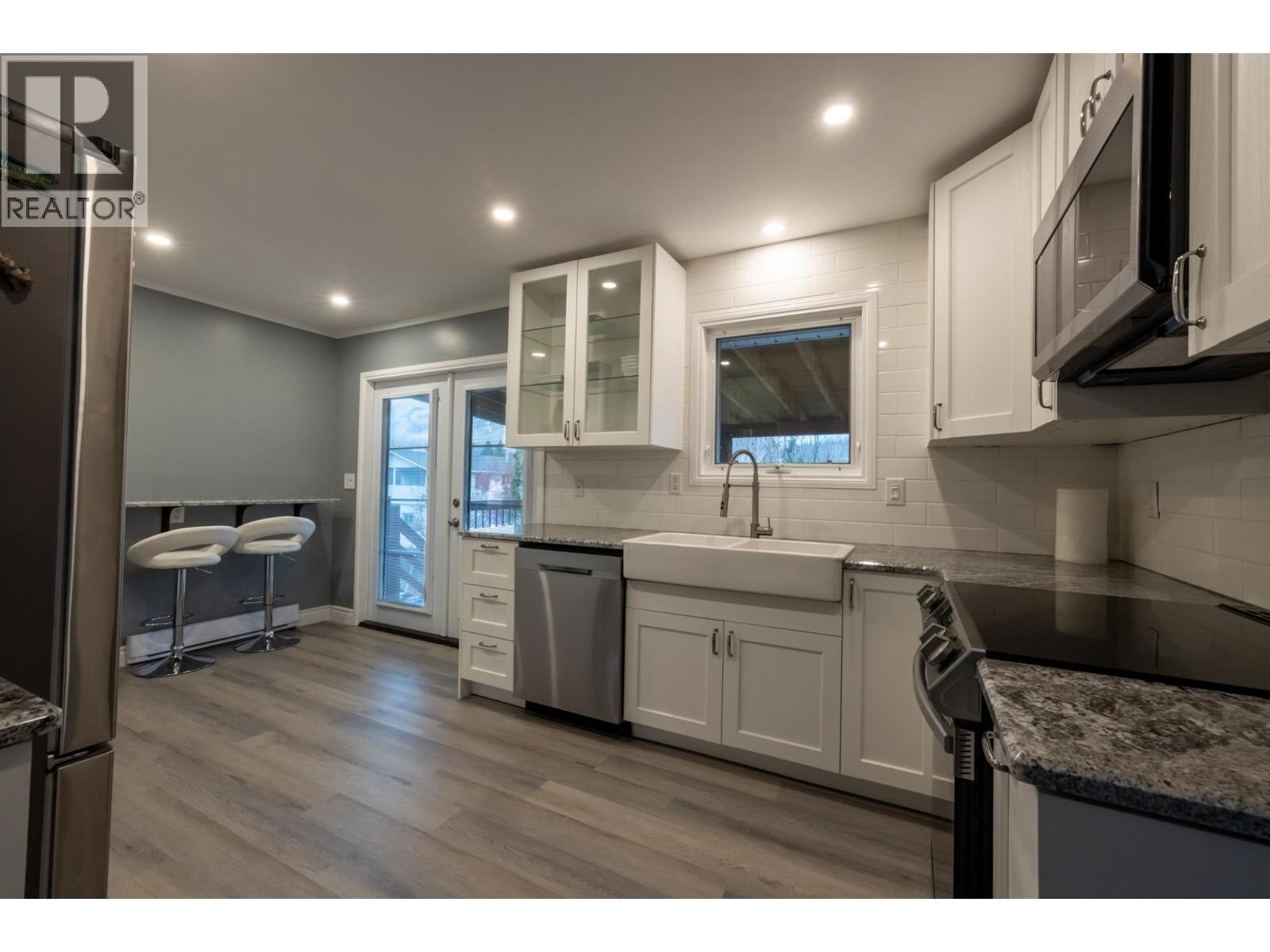 36 Mt Klauer Street, Fernie, British Columbia  V0B 1M3 - Photo 7 - 10378845
