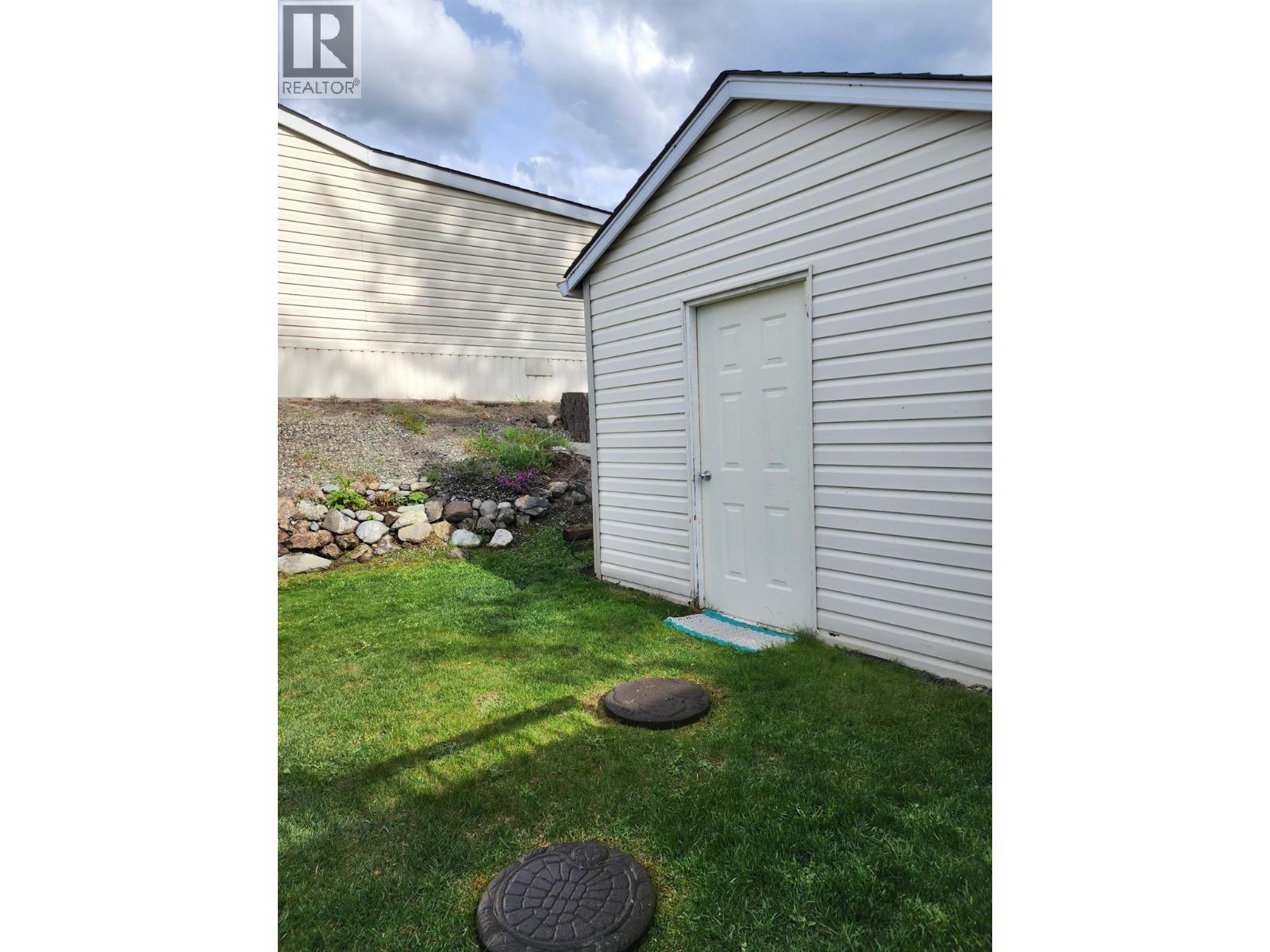 1555 Howe Road Unit# 35, Kamloops, British Columbia  V1S 1N1 - Photo 30 - 10379335