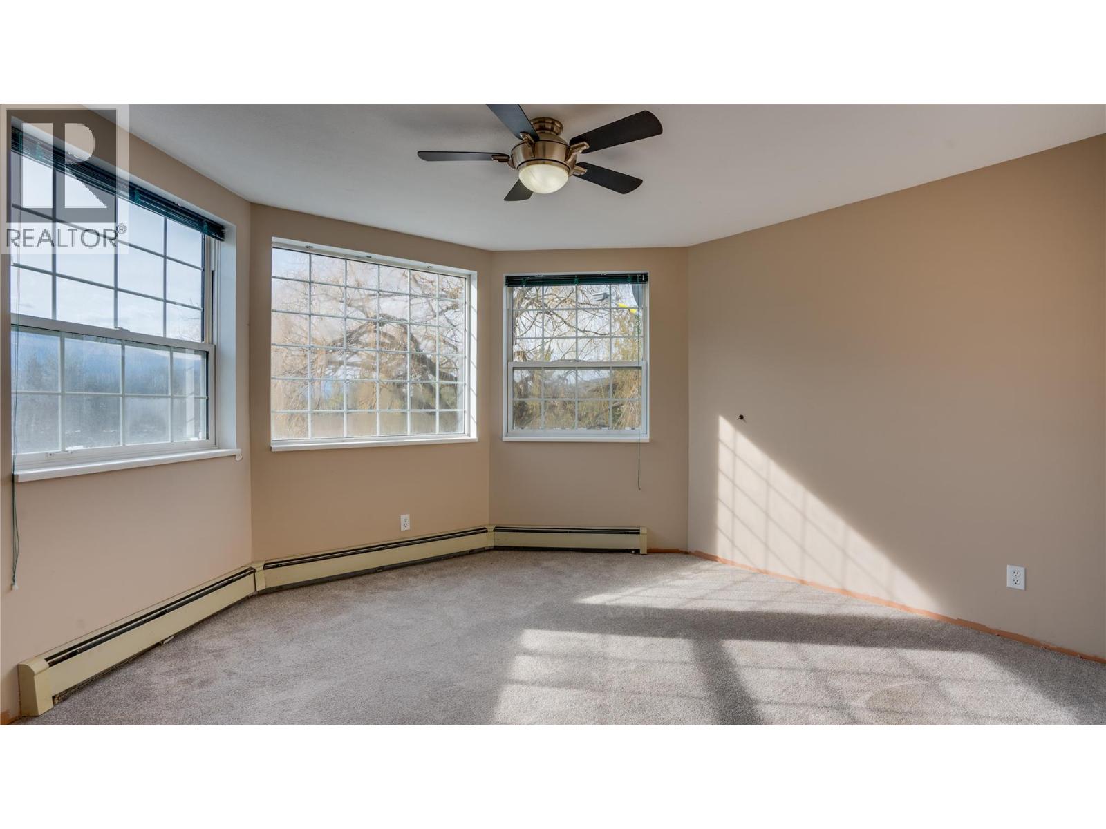 5580 Back Enderby Road, Spallumcheen, British Columbia  V4Y 0X5 - Photo 16 - 10379328