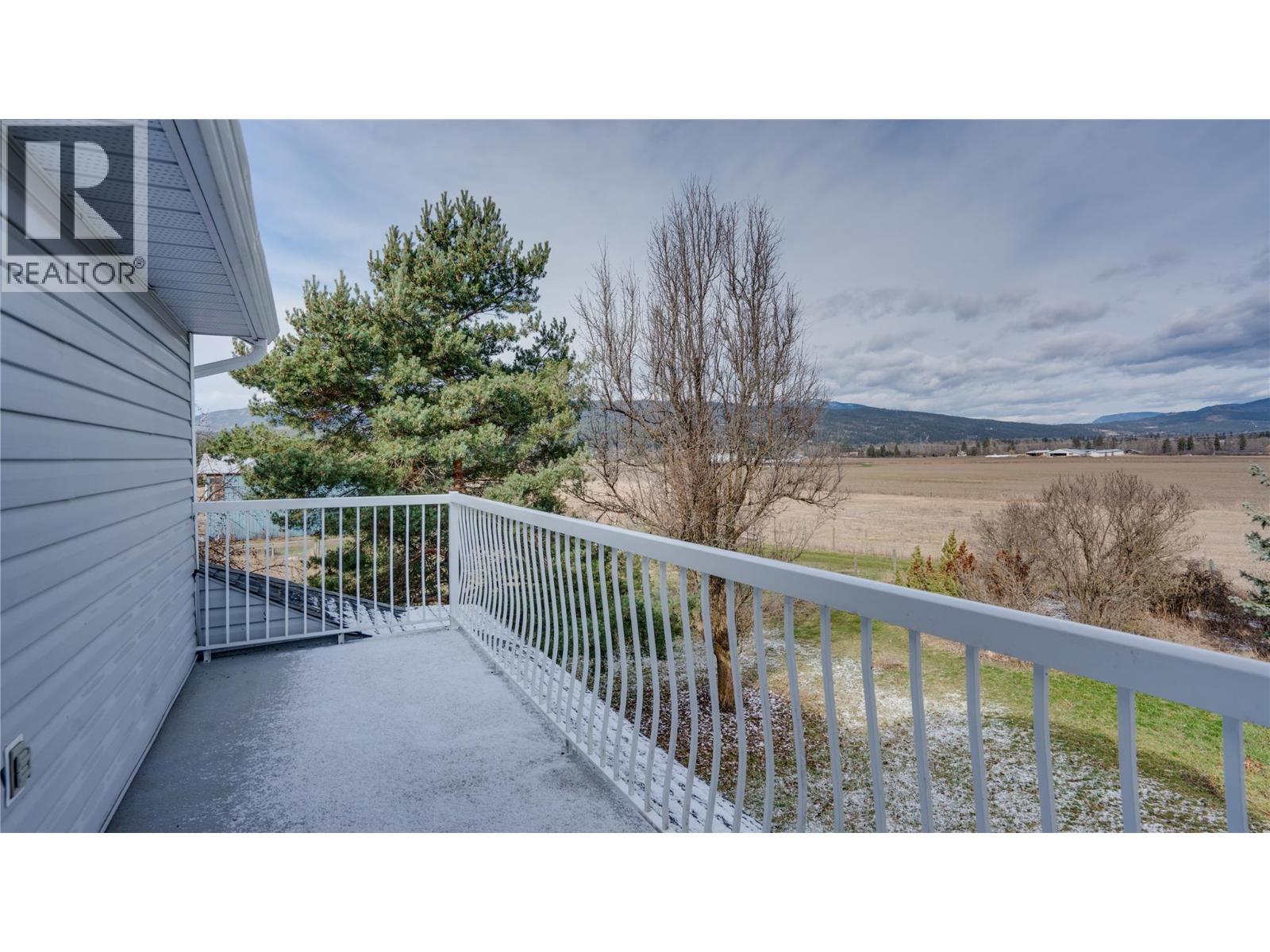 5580 Back Enderby Road, Spallumcheen, British Columbia  V4Y 0X5 - Photo 21 - 10379328