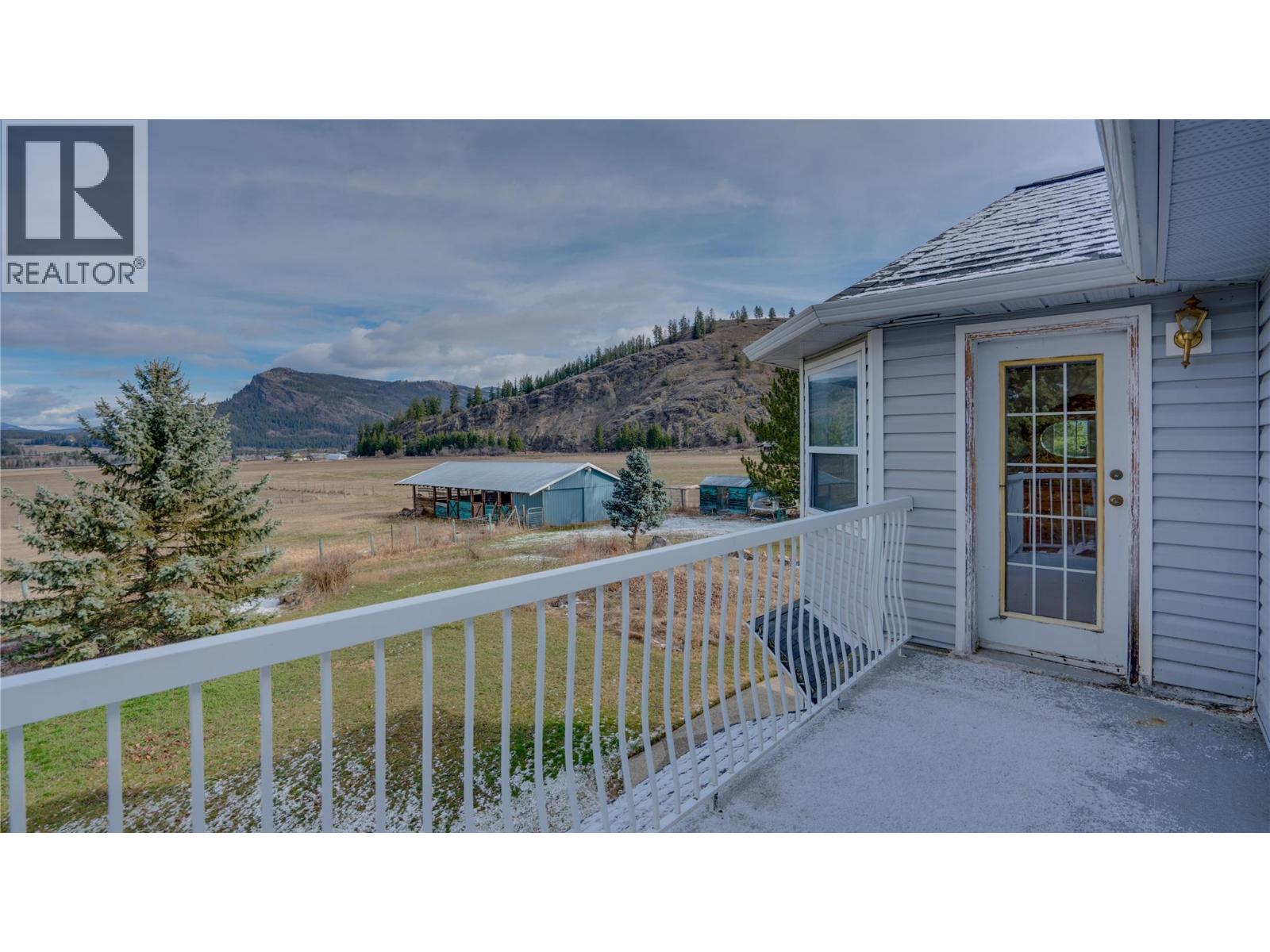 5580 Back Enderby Road, Spallumcheen, British Columbia  V4Y 0X5 - Photo 22 - 10379328