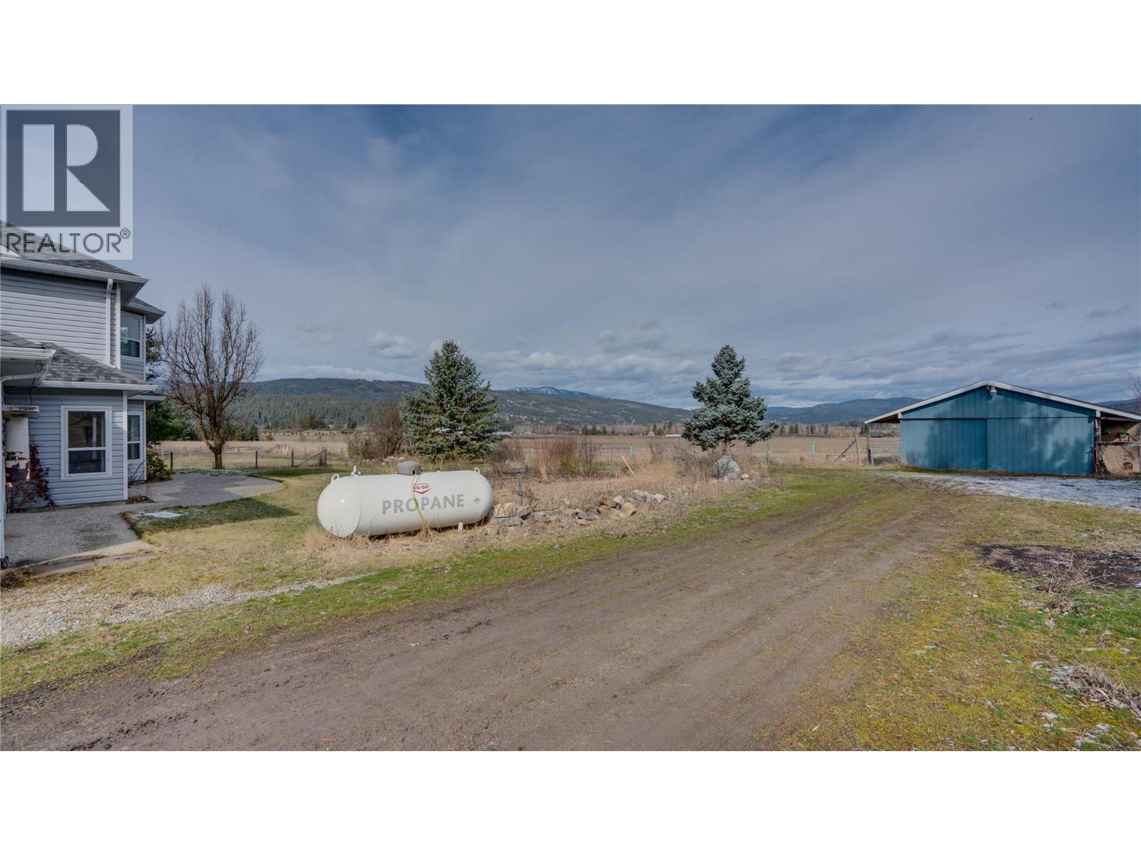 5580 Back Enderby Road, Spallumcheen, British Columbia  V4Y 0X5 - Photo 33 - 10379328