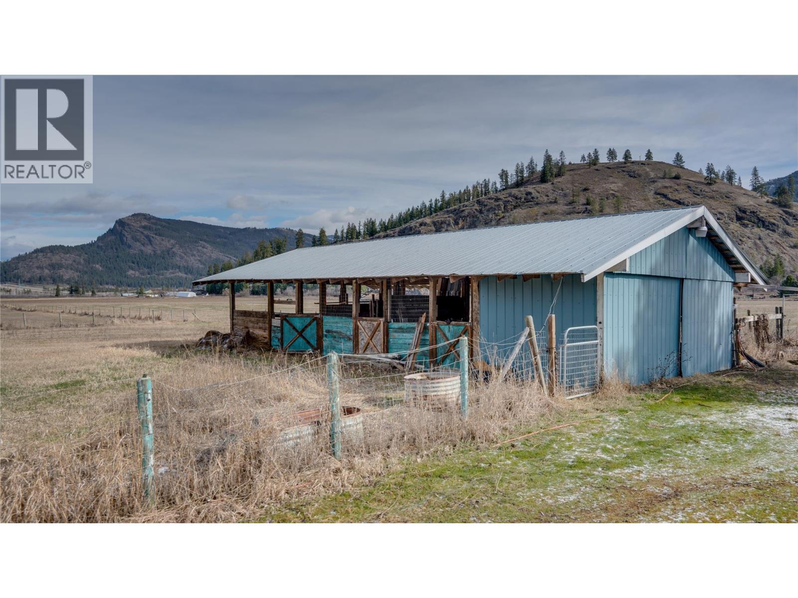 5580 Back Enderby Road, Spallumcheen, British Columbia  V4Y 0X5 - Photo 35 - 10379328