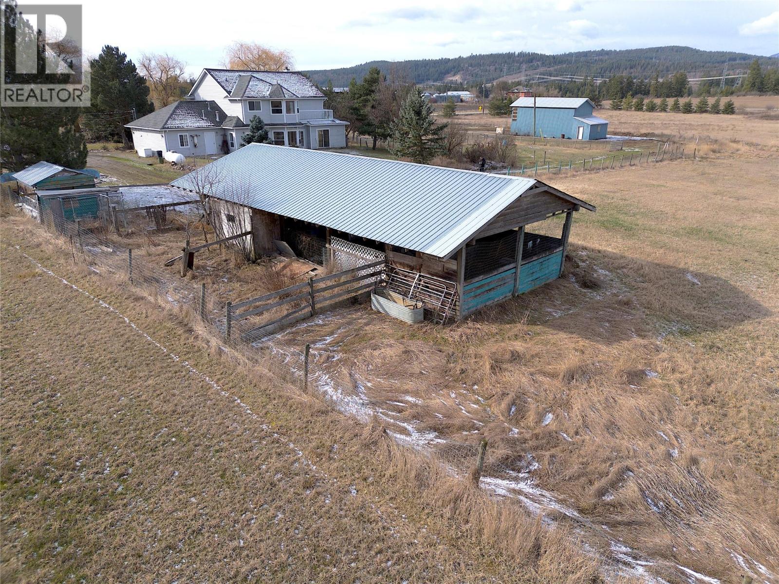 5580 Back Enderby Road, Spallumcheen, British Columbia  V4Y 0X5 - Photo 36 - 10379328