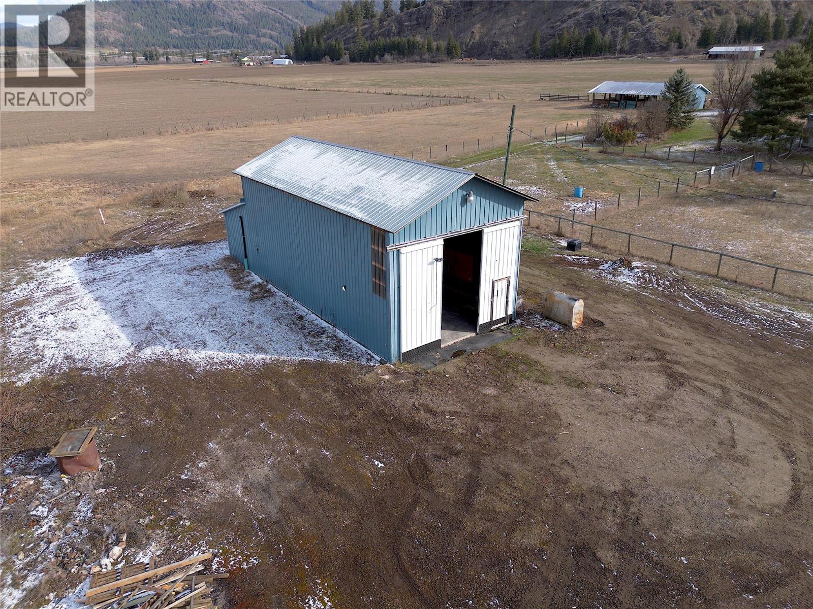5580 Back Enderby Road, Spallumcheen, British Columbia  V4Y 0X5 - Photo 41 - 10379328