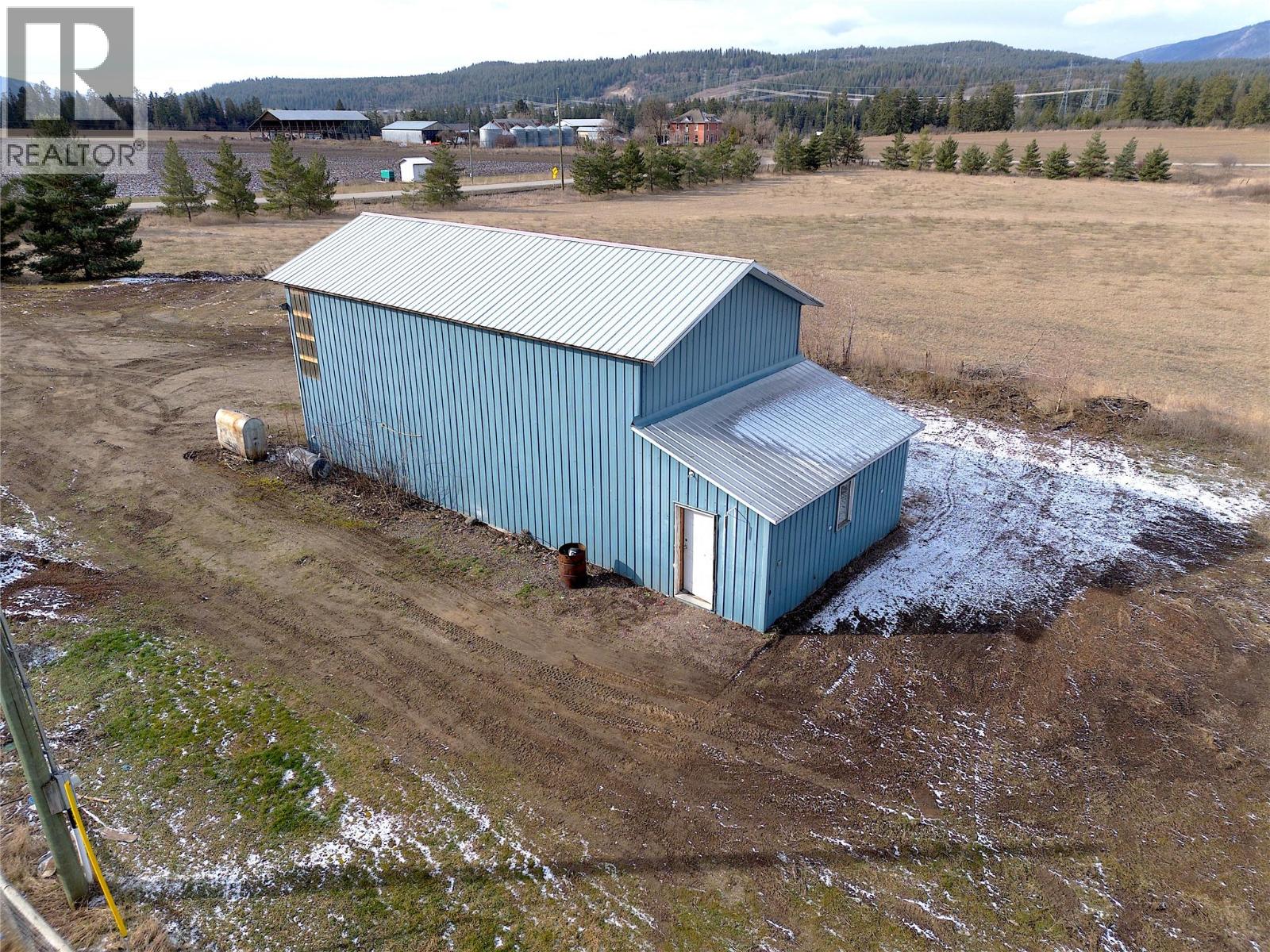 5580 Back Enderby Road, Spallumcheen, British Columbia  V4Y 0X5 - Photo 42 - 10379328