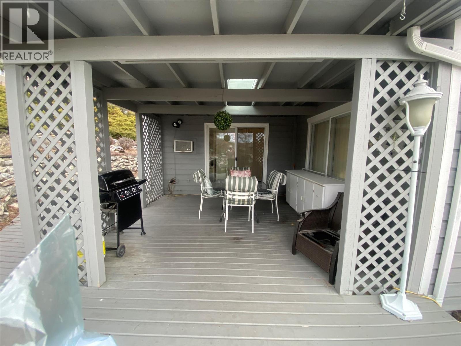 3745 Shaw Road, Peachland, British Columbia  V0H 1X2 - Photo 12 - 10379339