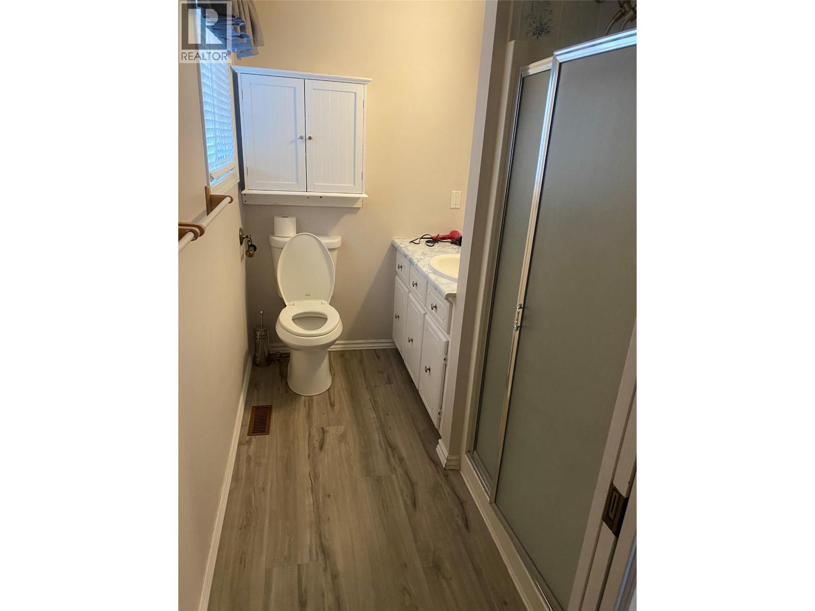 3745 Shaw Road, Peachland, British Columbia  V0H 1X2 - Photo 3 - 10379339