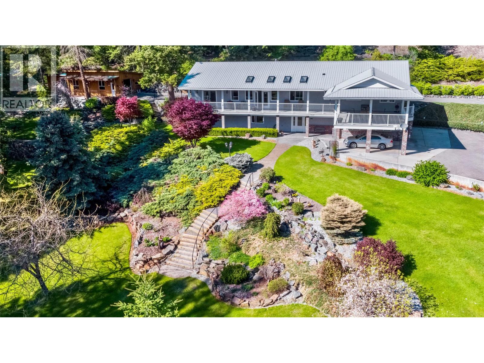 3855 Turner Road, Tappen, British Columbia  V0E 2X1 - Photo 2 - 10378692
