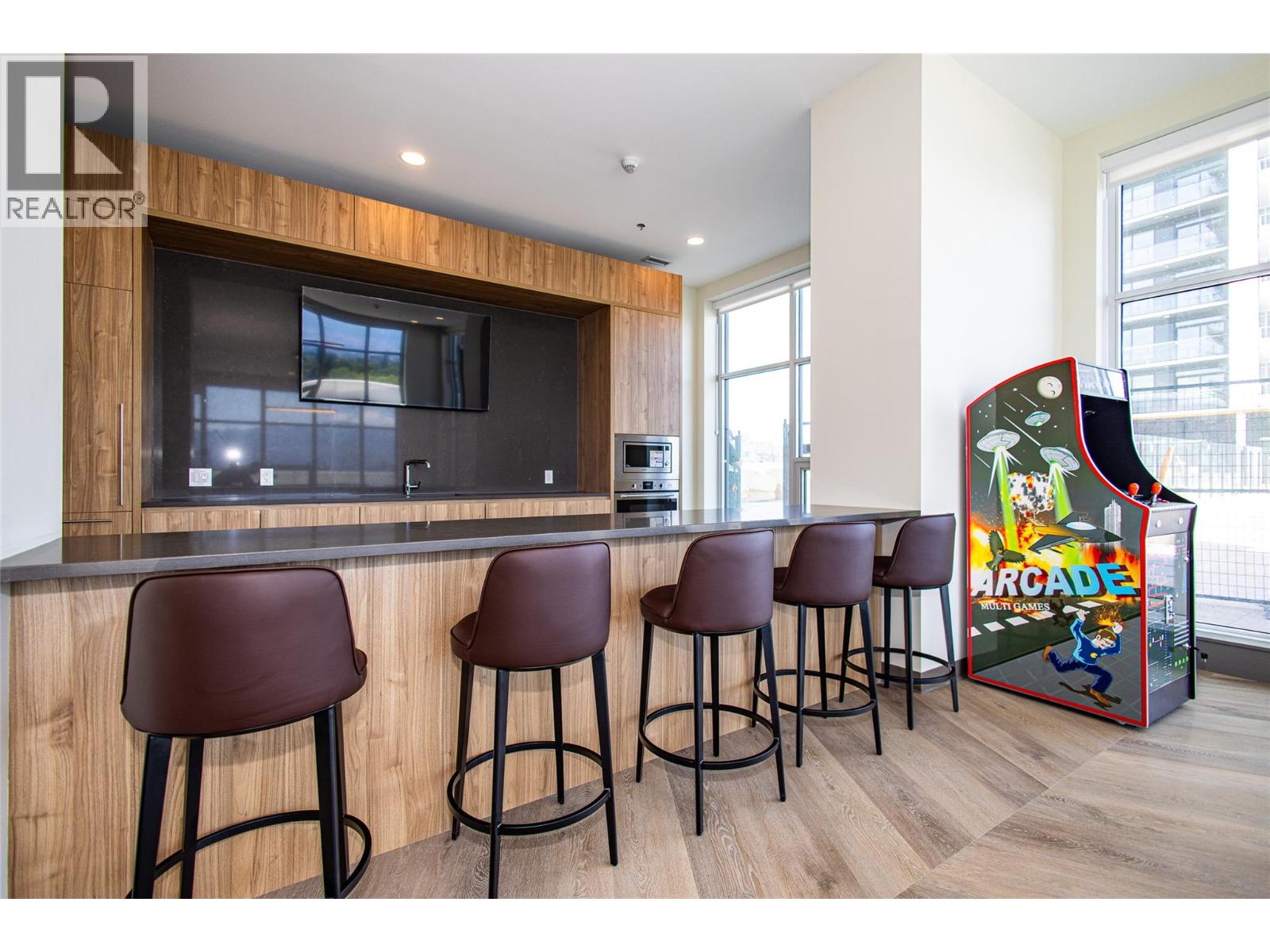 238 Leon Avenue Unit# 2401, Kelowna, British Columbia  V1Y 6H9 - Photo 41 - 10379346