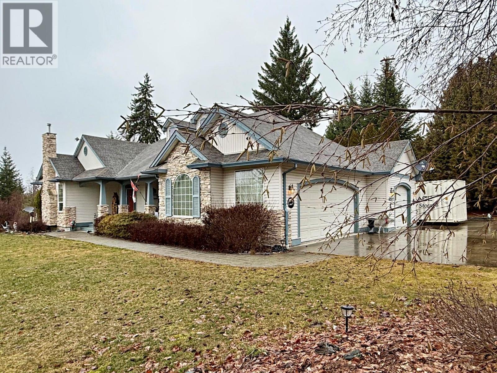3267 Roncastle Road, Blind Bay, British Columbia  V0E 1H1 - Photo 1 - 10379329