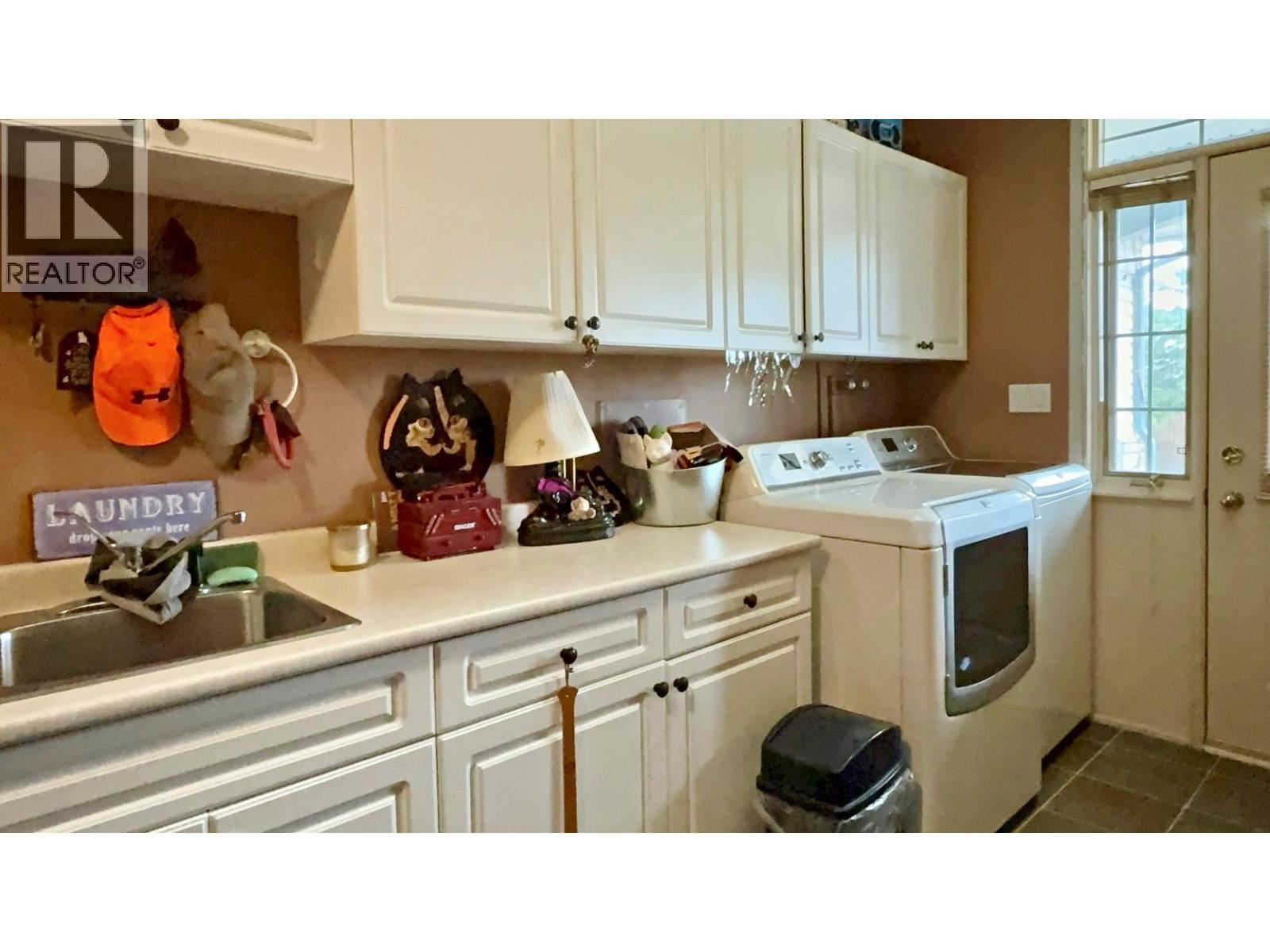 3267 Roncastle Road, Blind Bay, British Columbia  V0E 1H1 - Photo 17 - 10379329