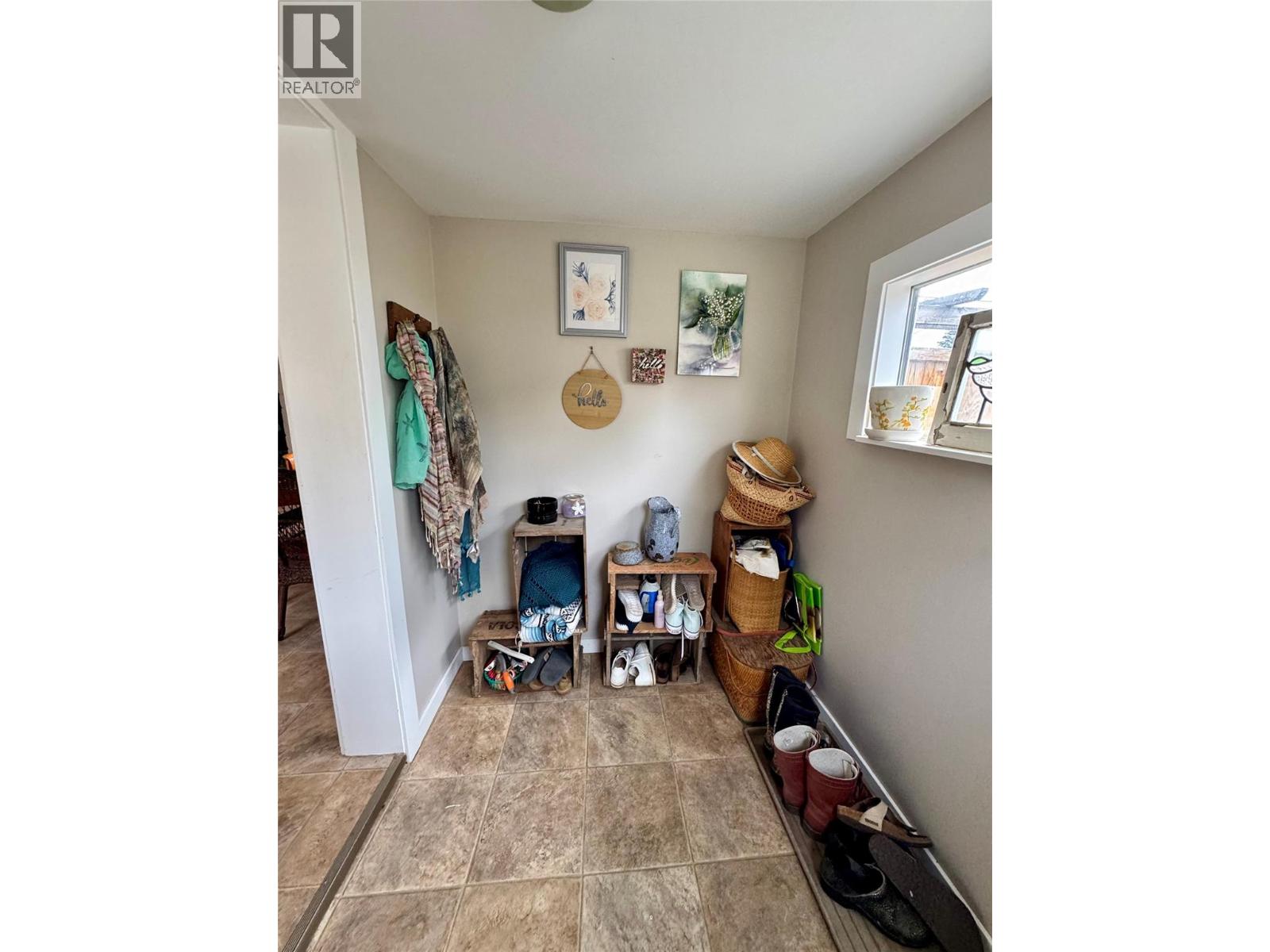 1782 Nicola Avenue, Merritt, British Columbia  V1K 1B8 - Photo 2 - 10379322