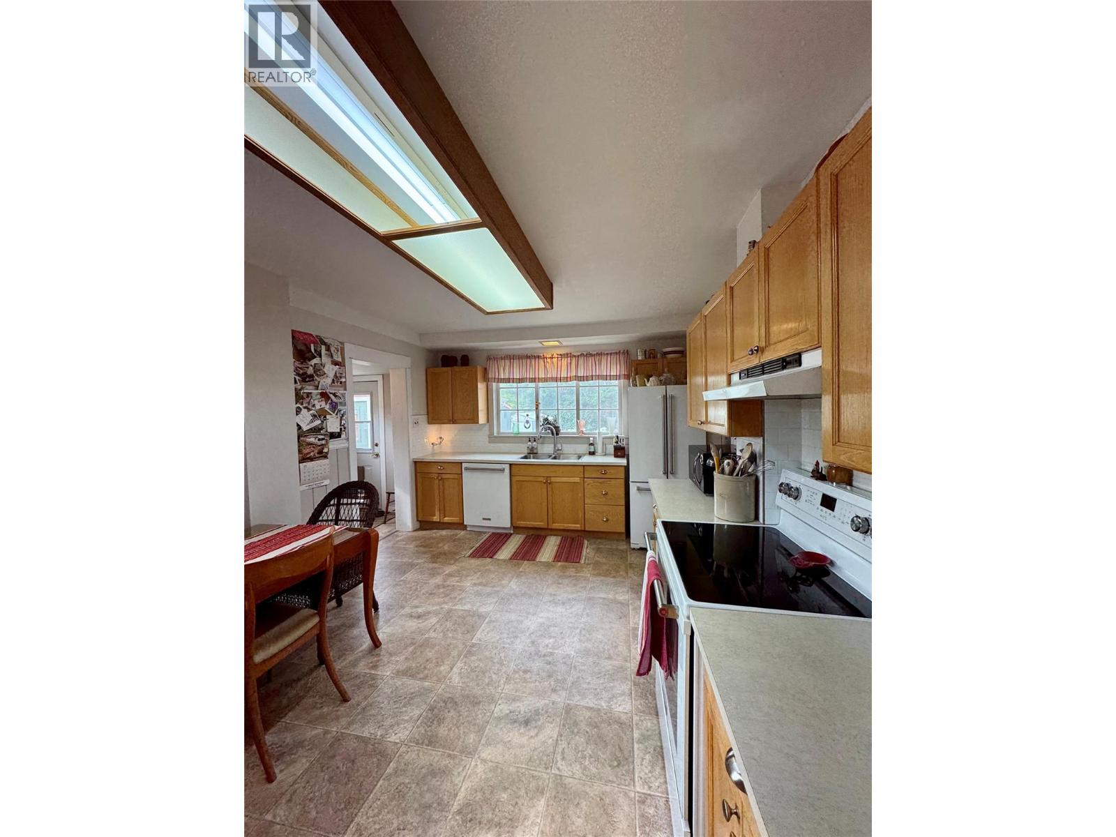 1782 Nicola Avenue, Merritt, British Columbia  V1K 1B8 - Photo 7 - 10379322