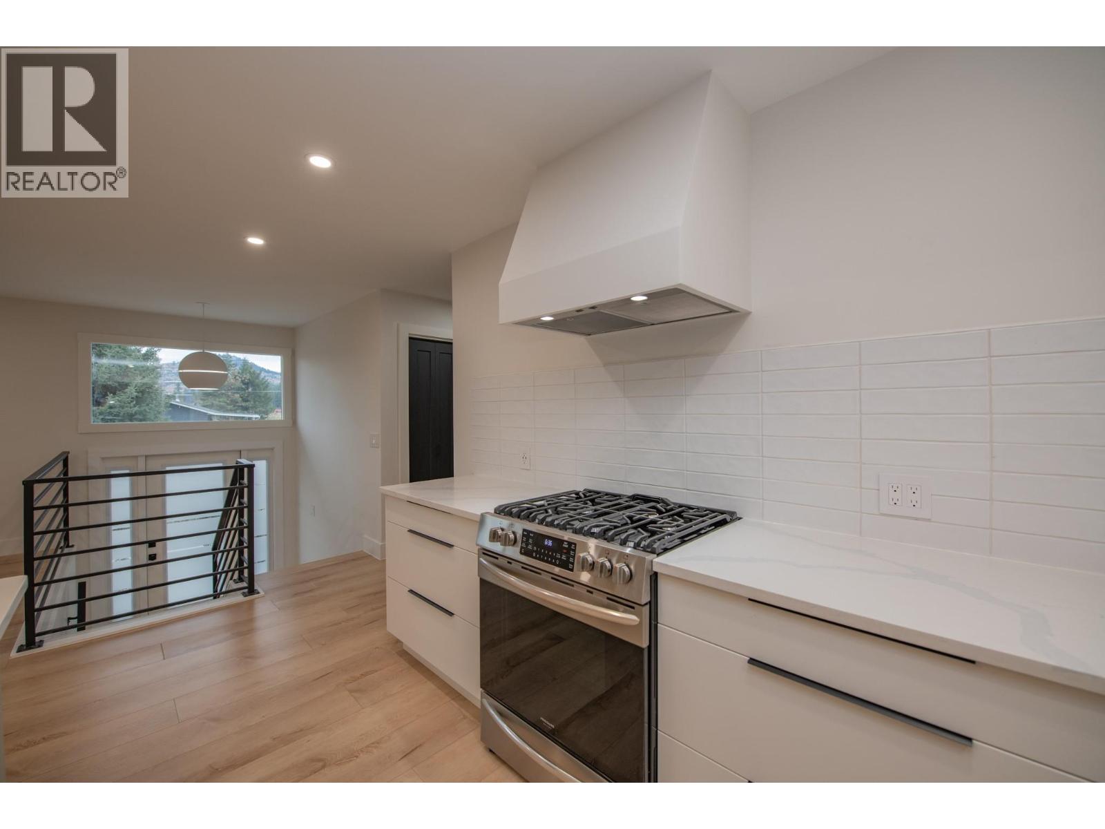 5144 Haynes Road, Vernon, British Columbia  V1B 3J6 - Photo 10 - 10379319
