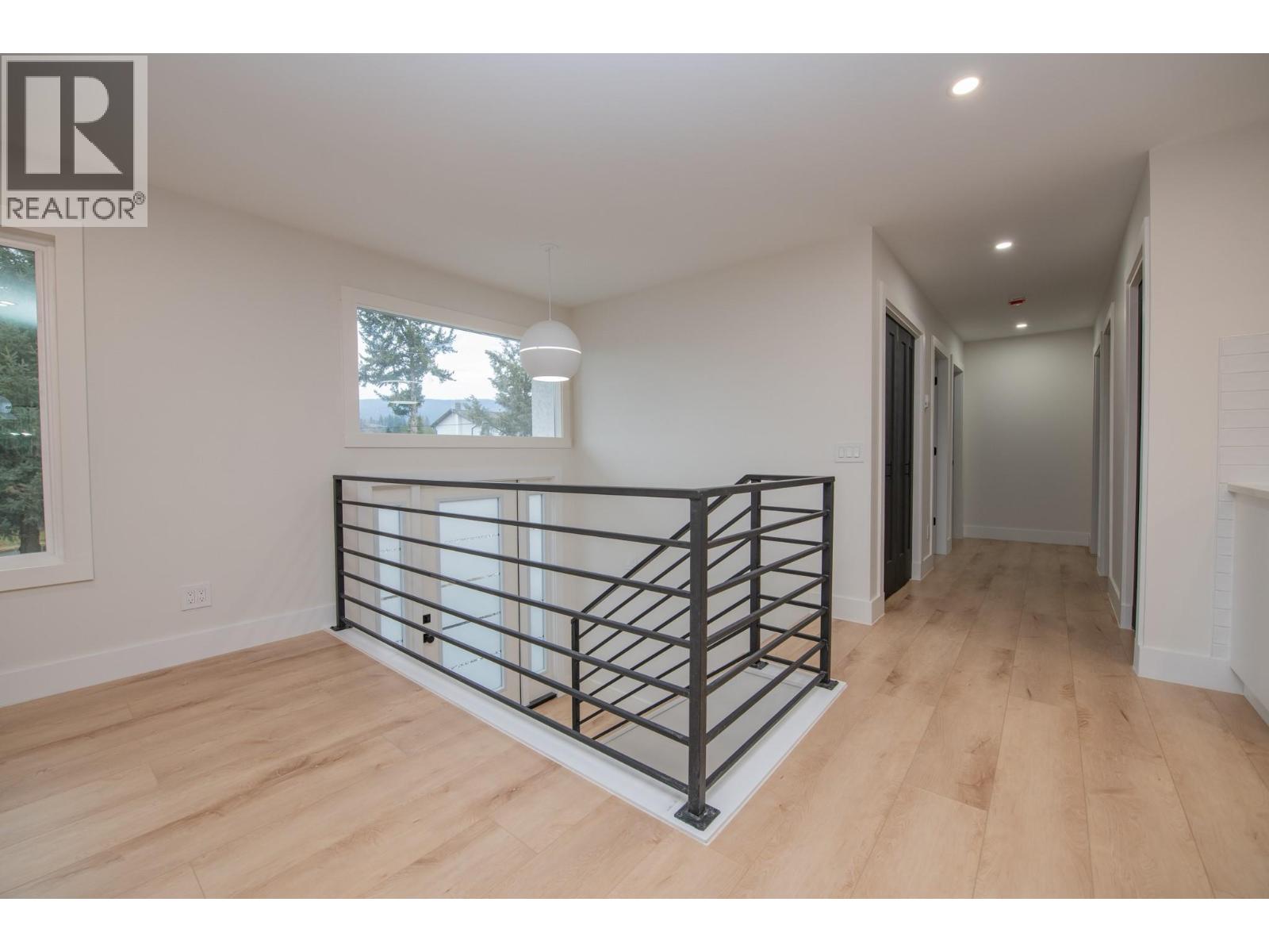 5144 Haynes Road, Vernon, British Columbia  V1B 3J6 - Photo 19 - 10379319