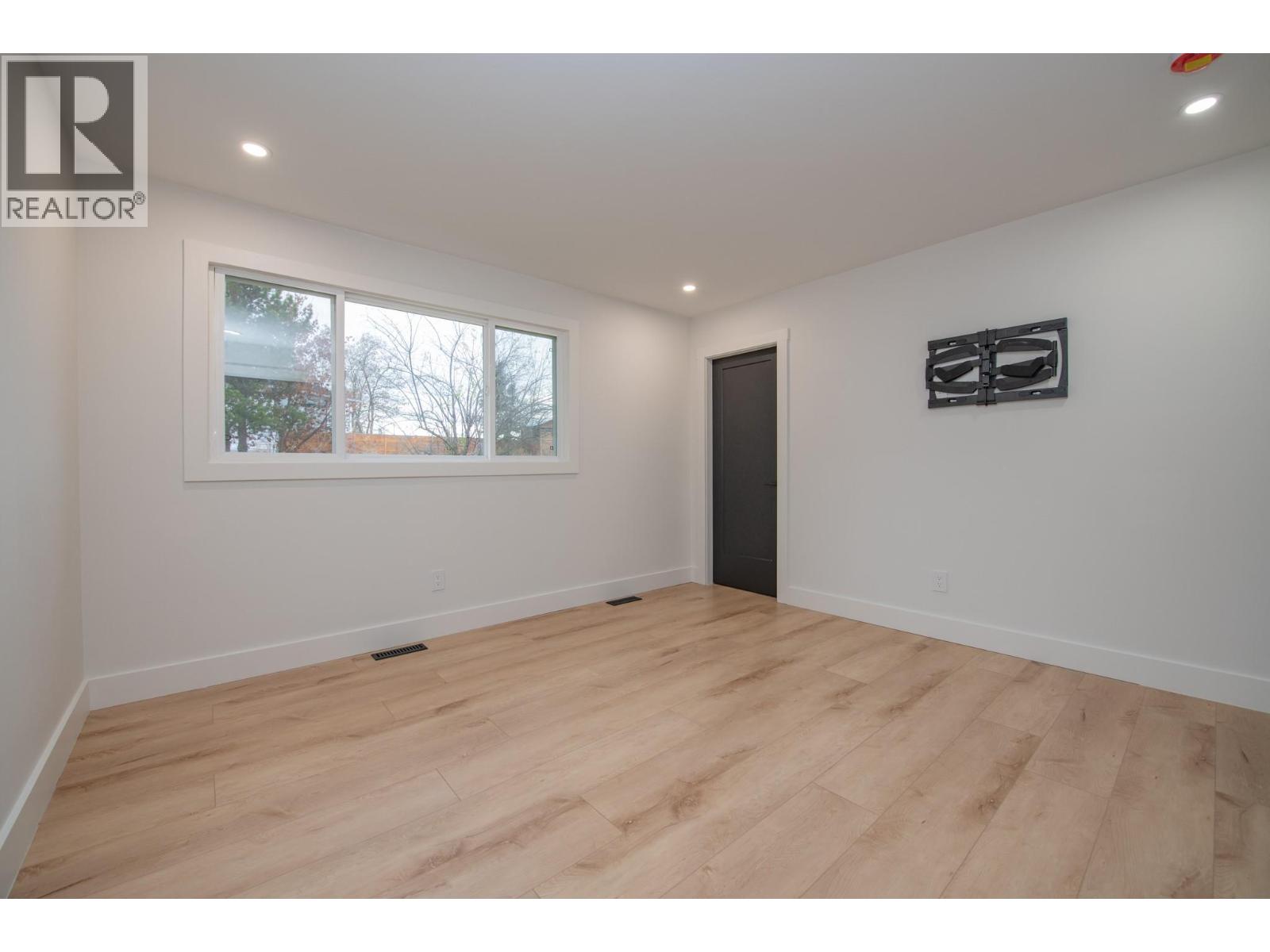 5144 Haynes Road, Vernon, British Columbia  V1B 3J6 - Photo 22 - 10379319