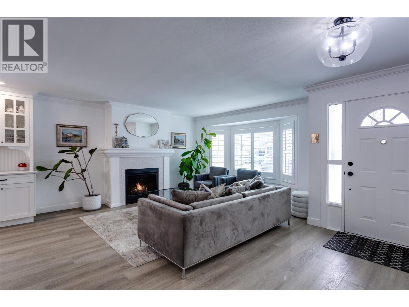 674 Cook Road, Kelowna, British Columbia  V1W 3G7 - Photo 5 - 10379148