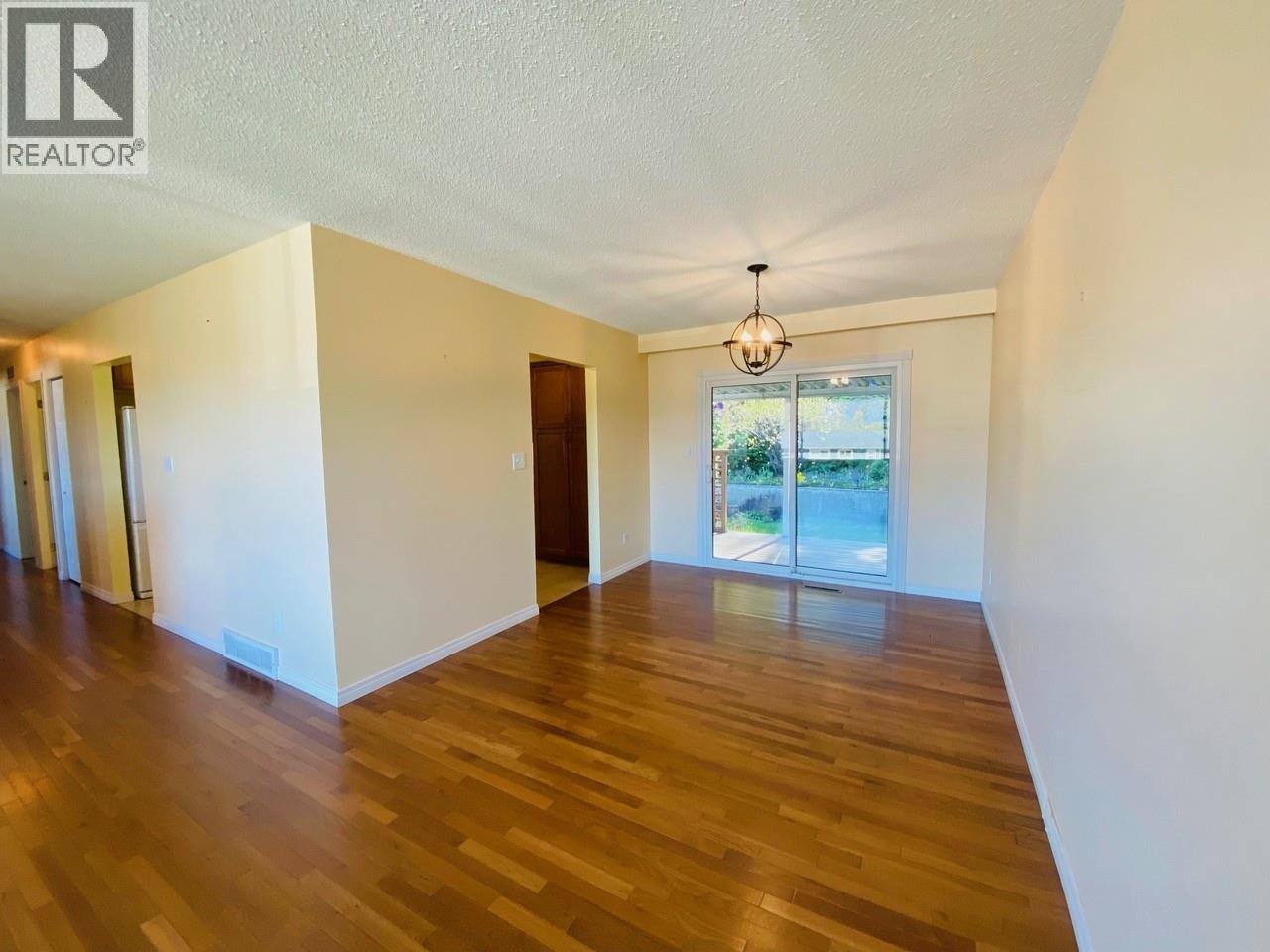 835 Camelia Road, Kelowna, British Columbia  V1X 3M9 - Photo 5 - 10378121
