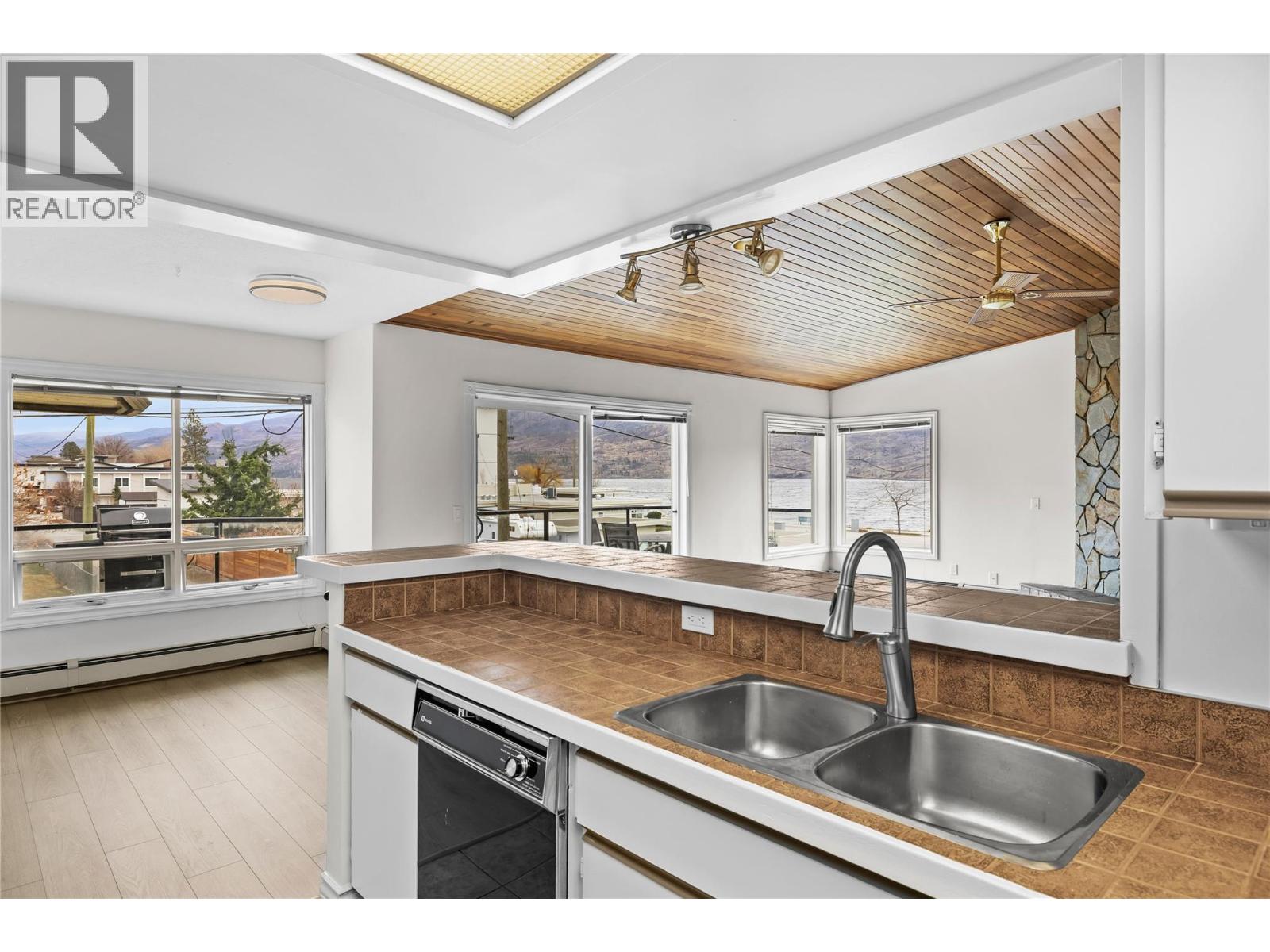 4340b Beach Avenue Unit# 209, Peachland, British Columbia  V0H 1X6 - Photo 13 - 10378993