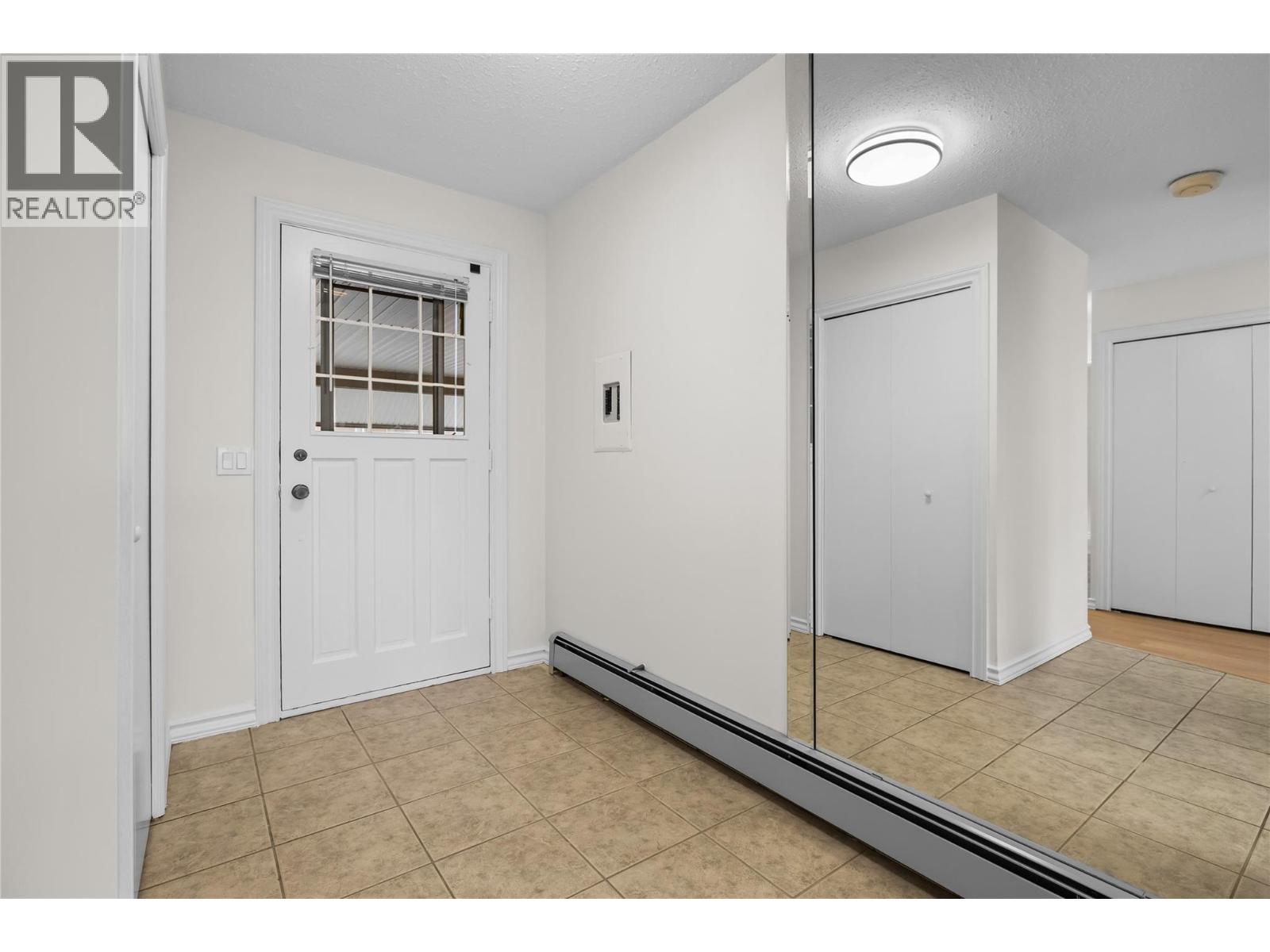4340b Beach Avenue Unit# 209, Peachland, British Columbia  V0H 1X6 - Photo 5 - 10378993
