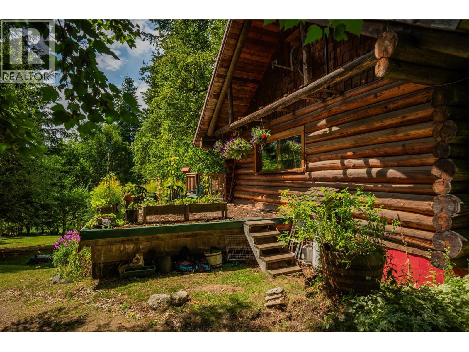 1506 Highway 31a, New Denver, British Columbia  V0G 1S0 - Photo 18 - 10378874