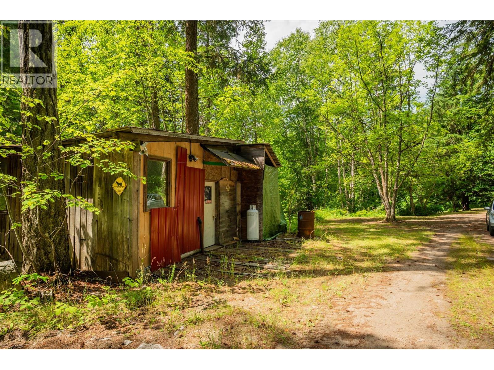 1506 Highway 31a, New Denver, British Columbia  V0G 1S0 - Photo 8 - 10378874
