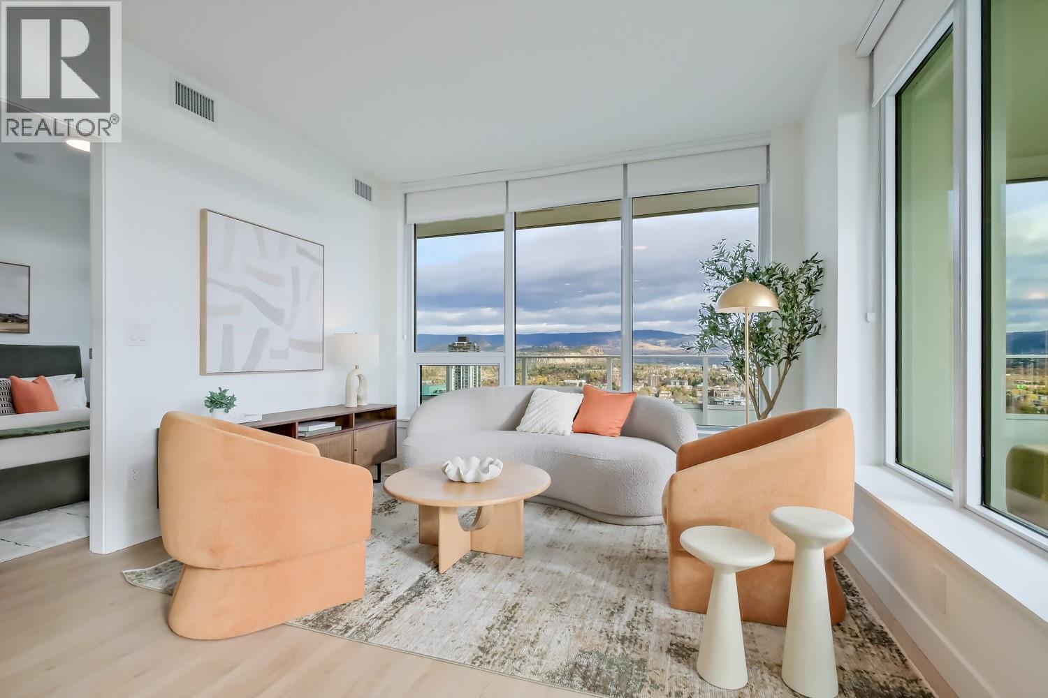 238 Leon Avenue Unit# 1904, Kelowna, British Columbia  V1Y 0N6 - Photo 5 - 10379379