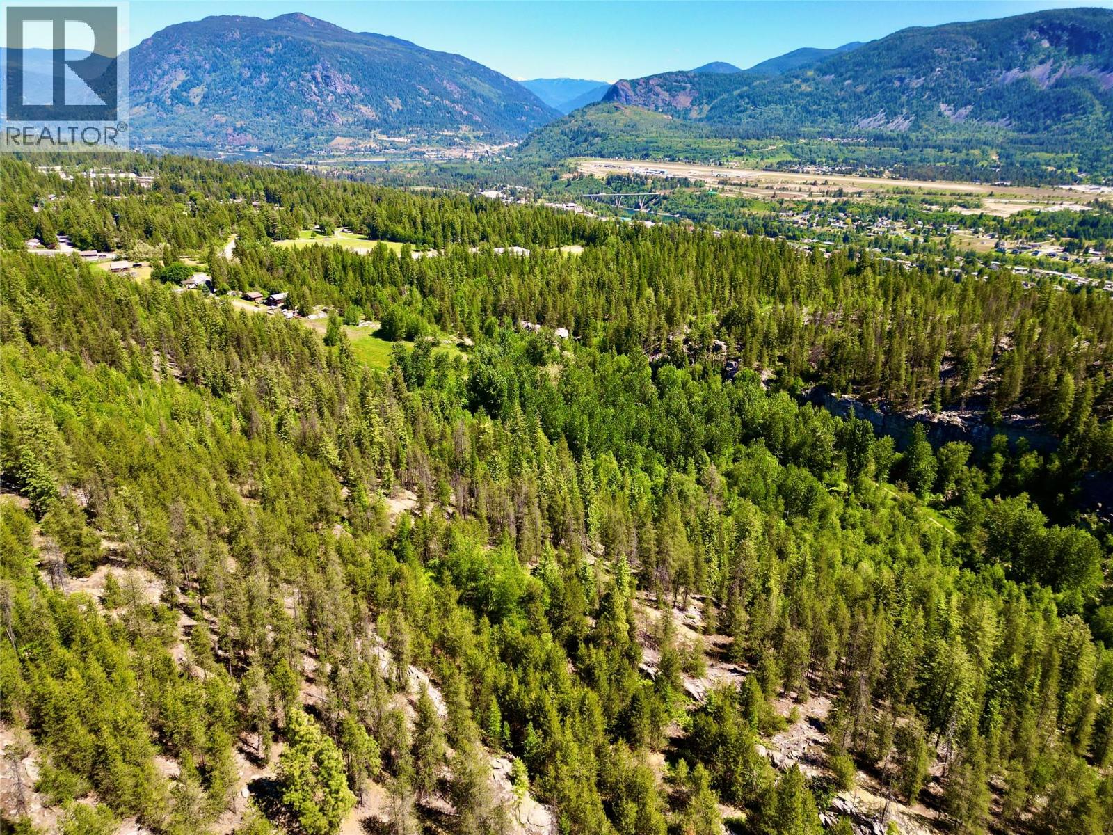 2700 14th Avenue, Castlegar, British Columbia  V1L 1Z1 - Photo 14 - 10379331
